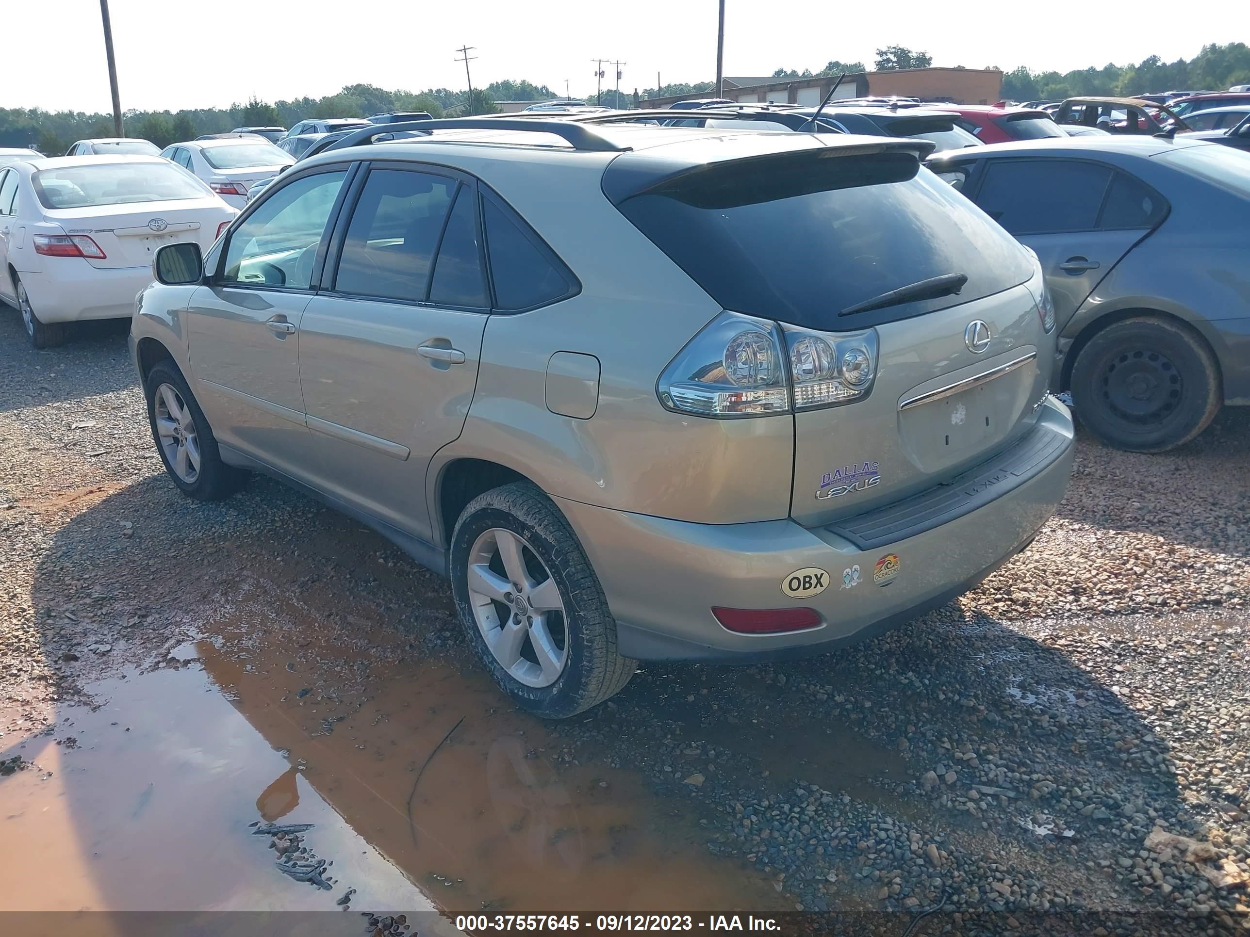 Photo 2 VIN: 2T2GA31U44C001089 - LEXUS RX 