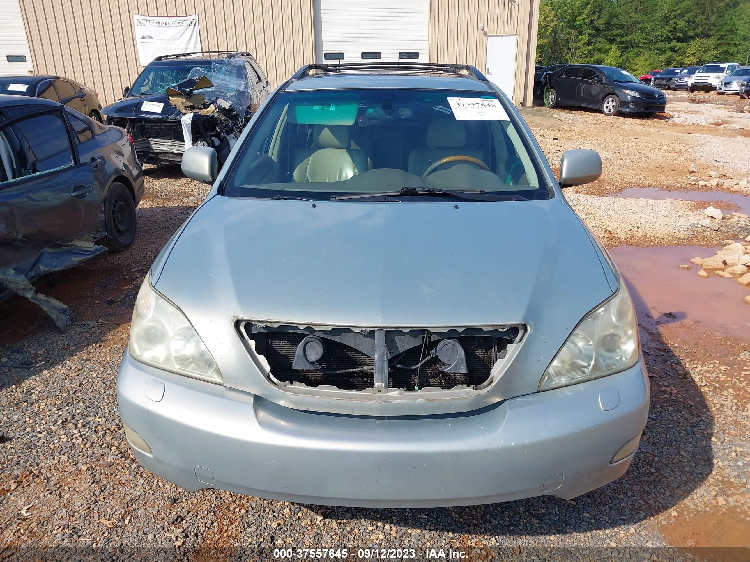 Photo 5 VIN: 2T2GA31U44C001089 - LEXUS RX 