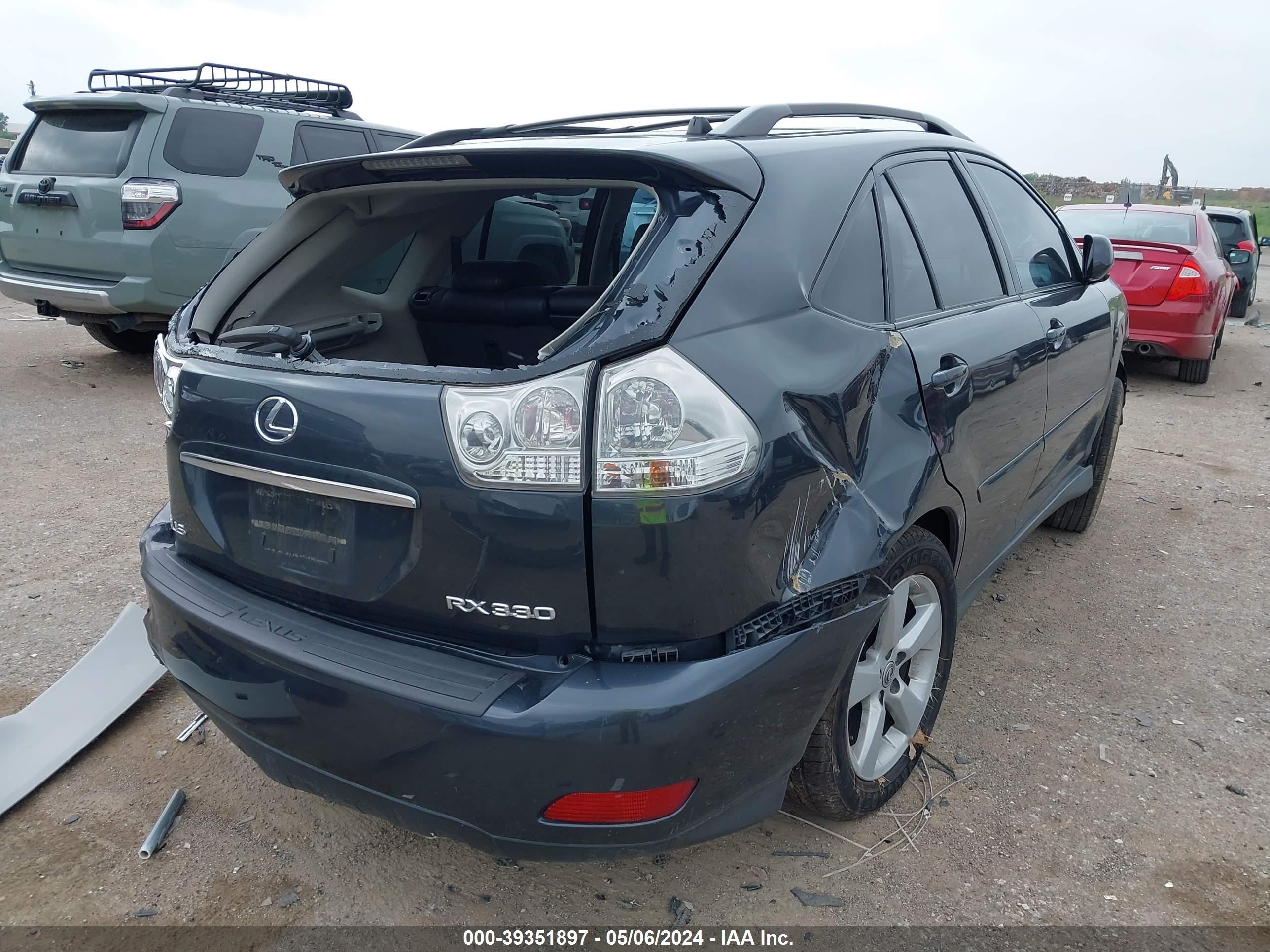 Photo 3 VIN: 2T2GA31U55C036497 - LEXUS RX 