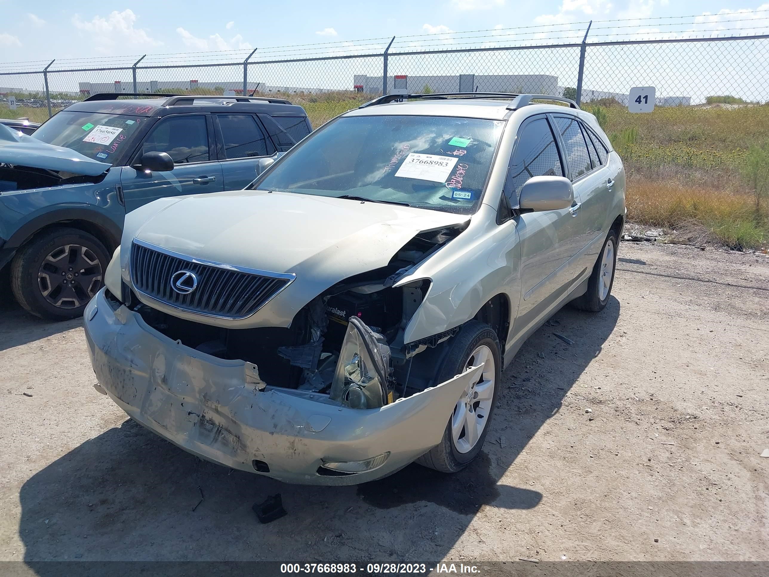 Photo 1 VIN: 2T2GA31U65C033818 - LEXUS RX 