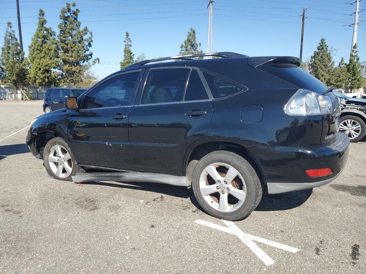 Photo 1 VIN: 2T2GA31U75C041023 - LEXUS RX 