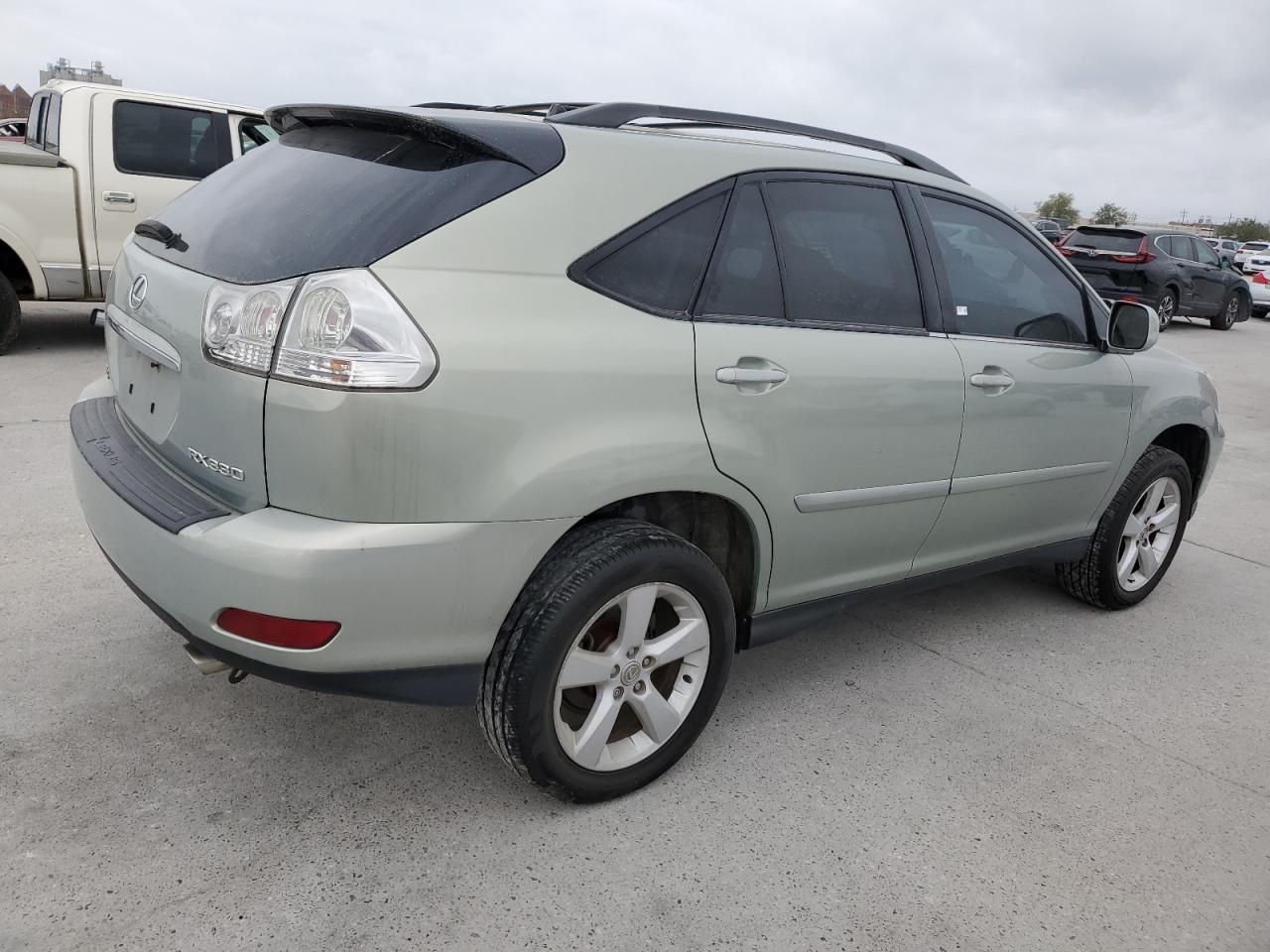 Photo 2 VIN: 2T2GA31U76C053058 - LEXUS RX 