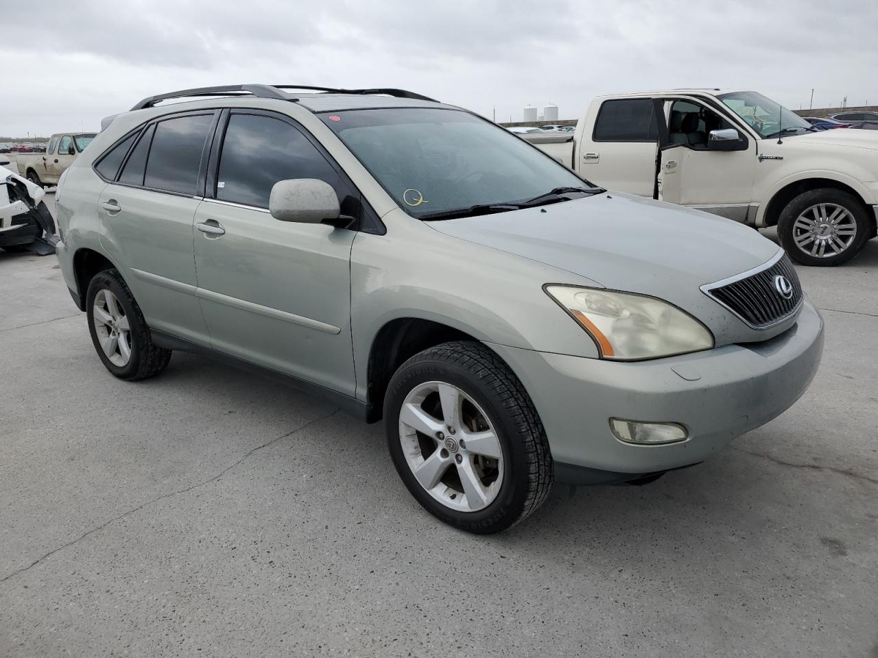 Photo 3 VIN: 2T2GA31U76C053058 - LEXUS RX 