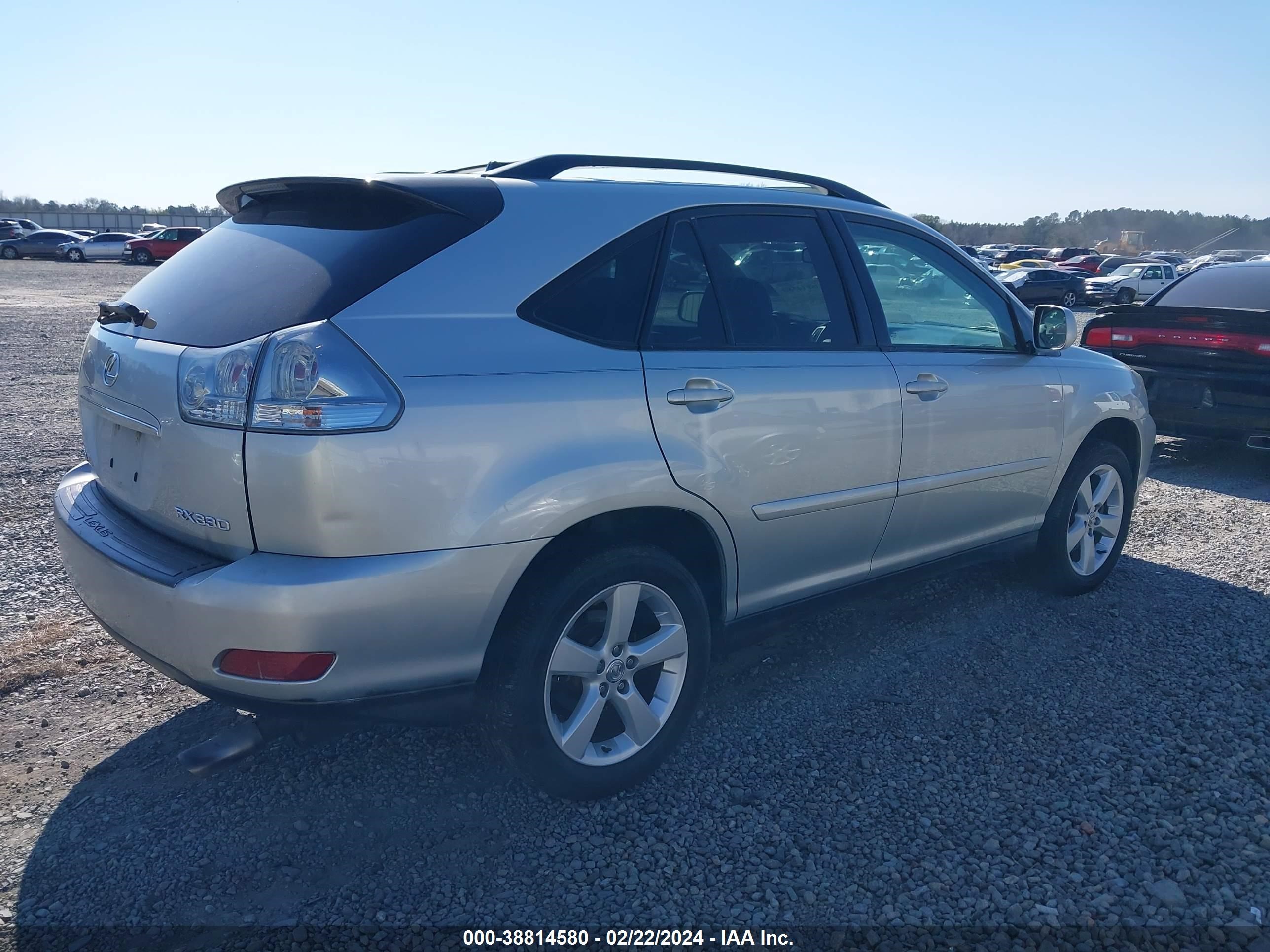 Photo 3 VIN: 2T2GA31U84C012046 - LEXUS RX 