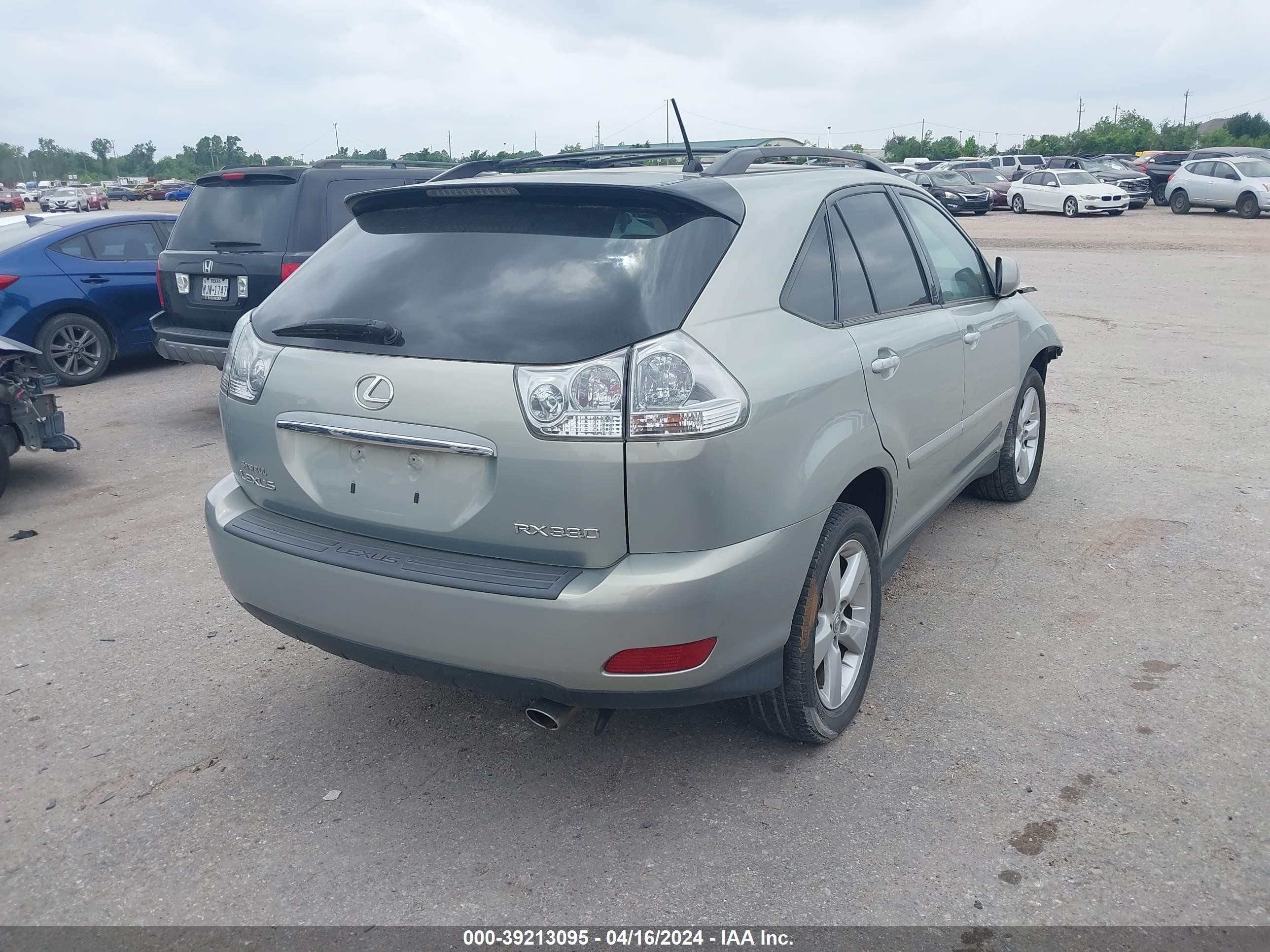 Photo 3 VIN: 2T2GA31U95C019007 - LEXUS RX 