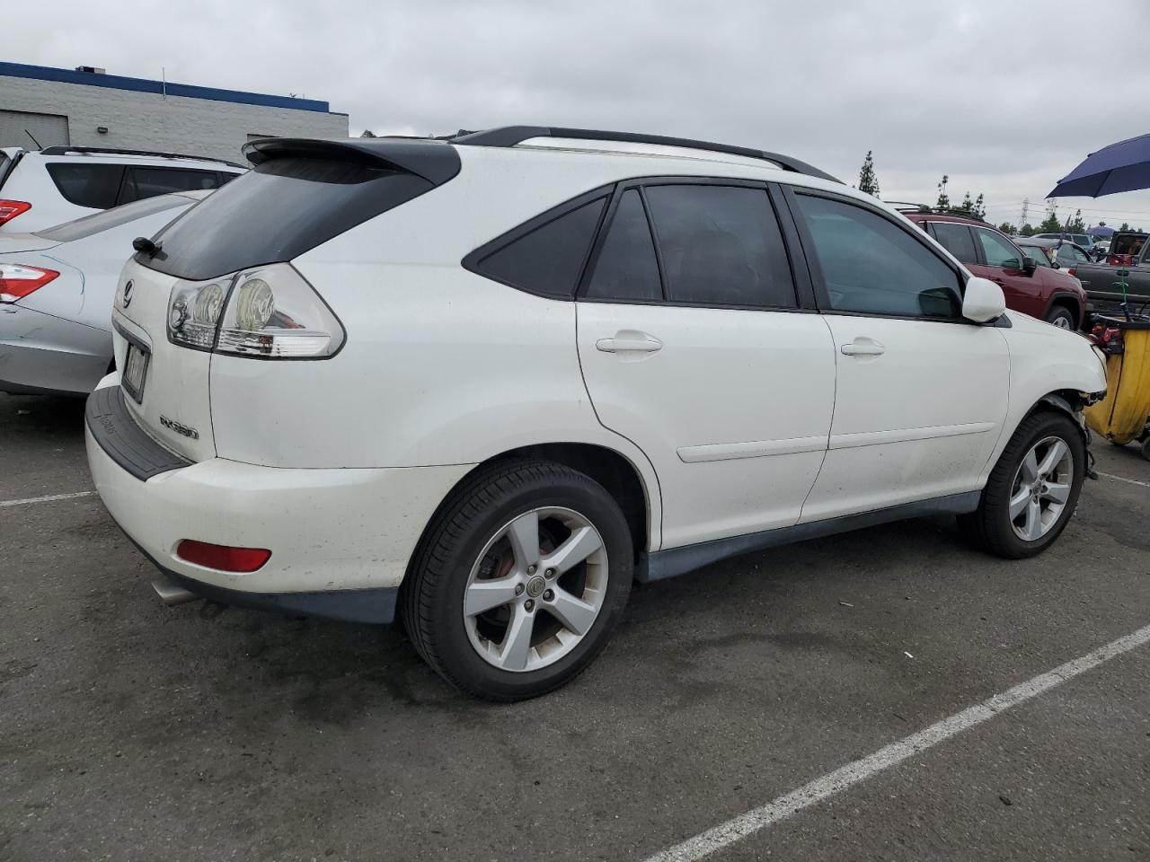 Photo 2 VIN: 2T2GA31U95C039984 - LEXUS RX 