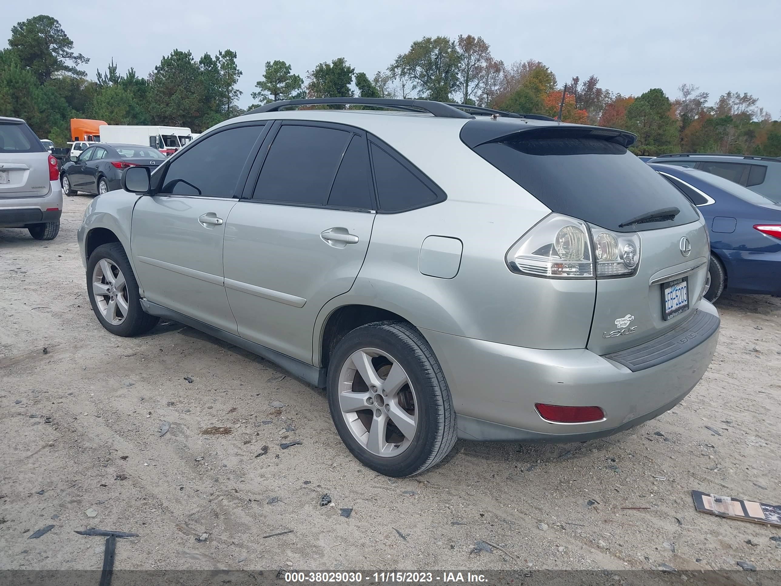 Photo 2 VIN: 2T2GA31U96C052252 - LEXUS RX 