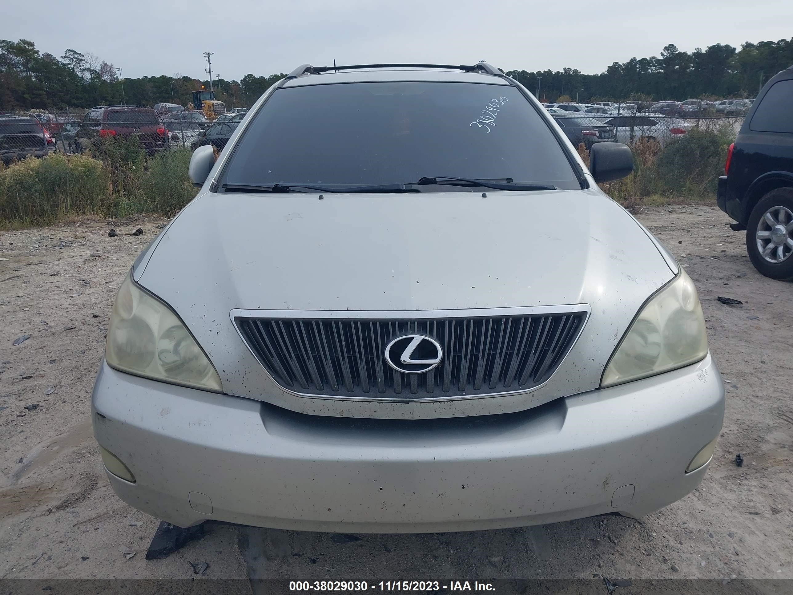 Photo 5 VIN: 2T2GA31U96C052252 - LEXUS RX 