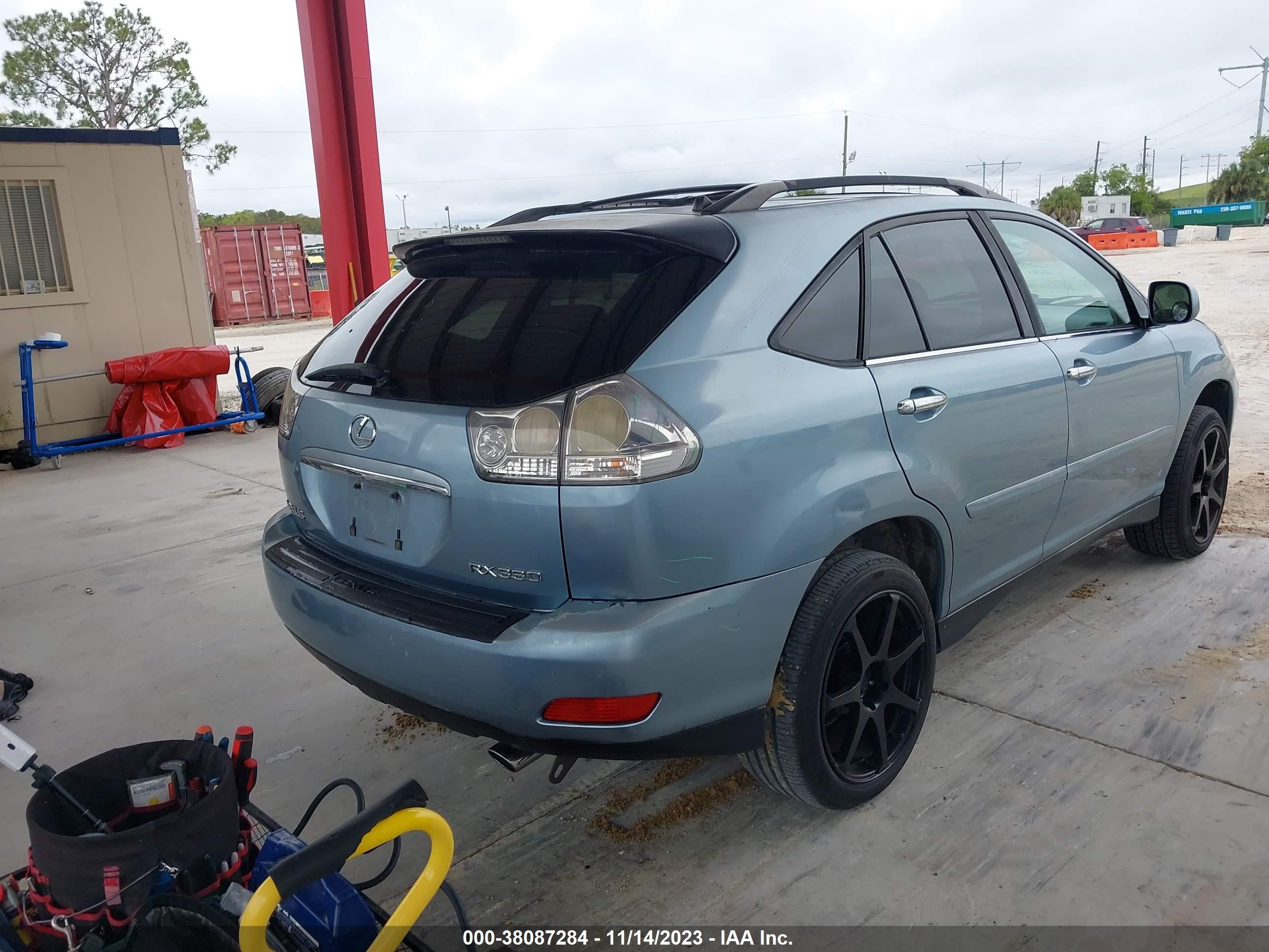 Photo 3 VIN: 2T2GA31UX6C044175 - LEXUS RX 