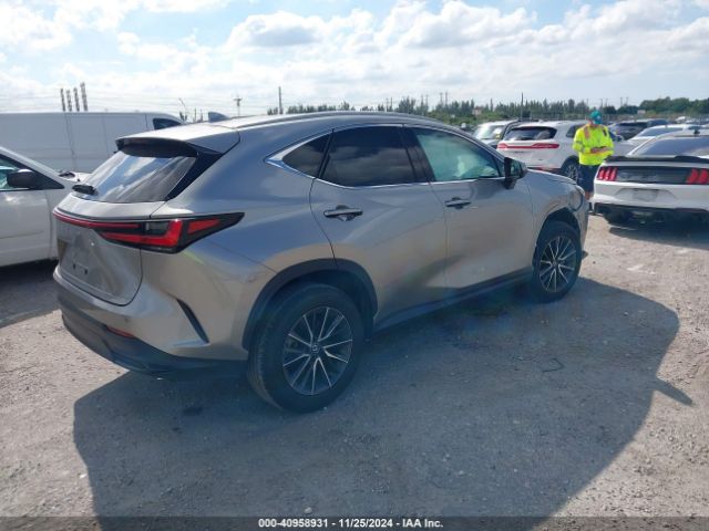 Photo 3 VIN: 2T2GDCAZ7RC007902 - LEXUS NX 