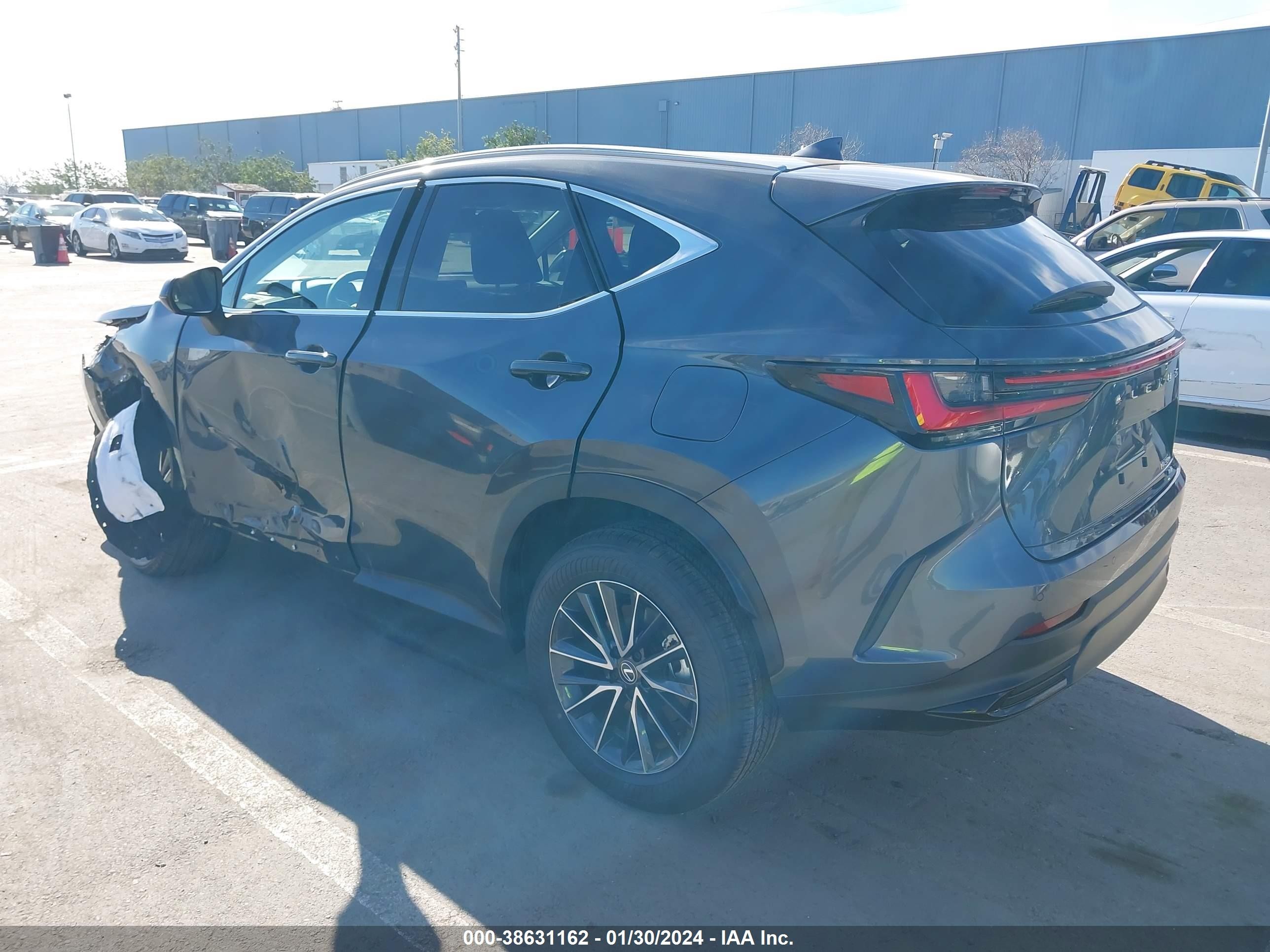 Photo 2 VIN: 2T2GGCEZ0RC050995 - LEXUS NX 