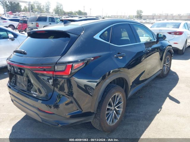 Photo 3 VIN: 2T2GGCEZ2PC023813 - LEXUS NX 