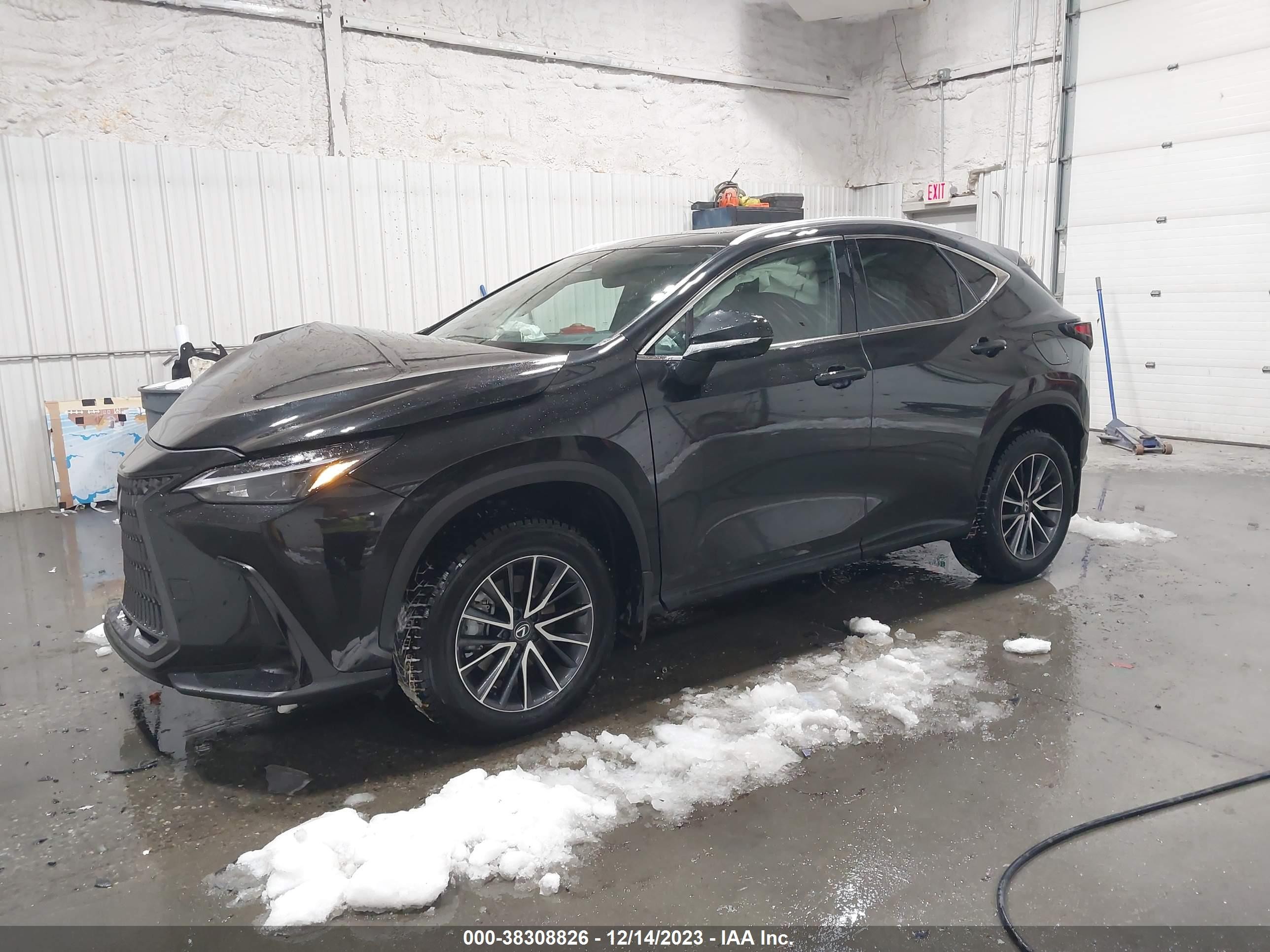 Photo 1 VIN: 2T2GGCEZ8RC043468 - LEXUS NX 