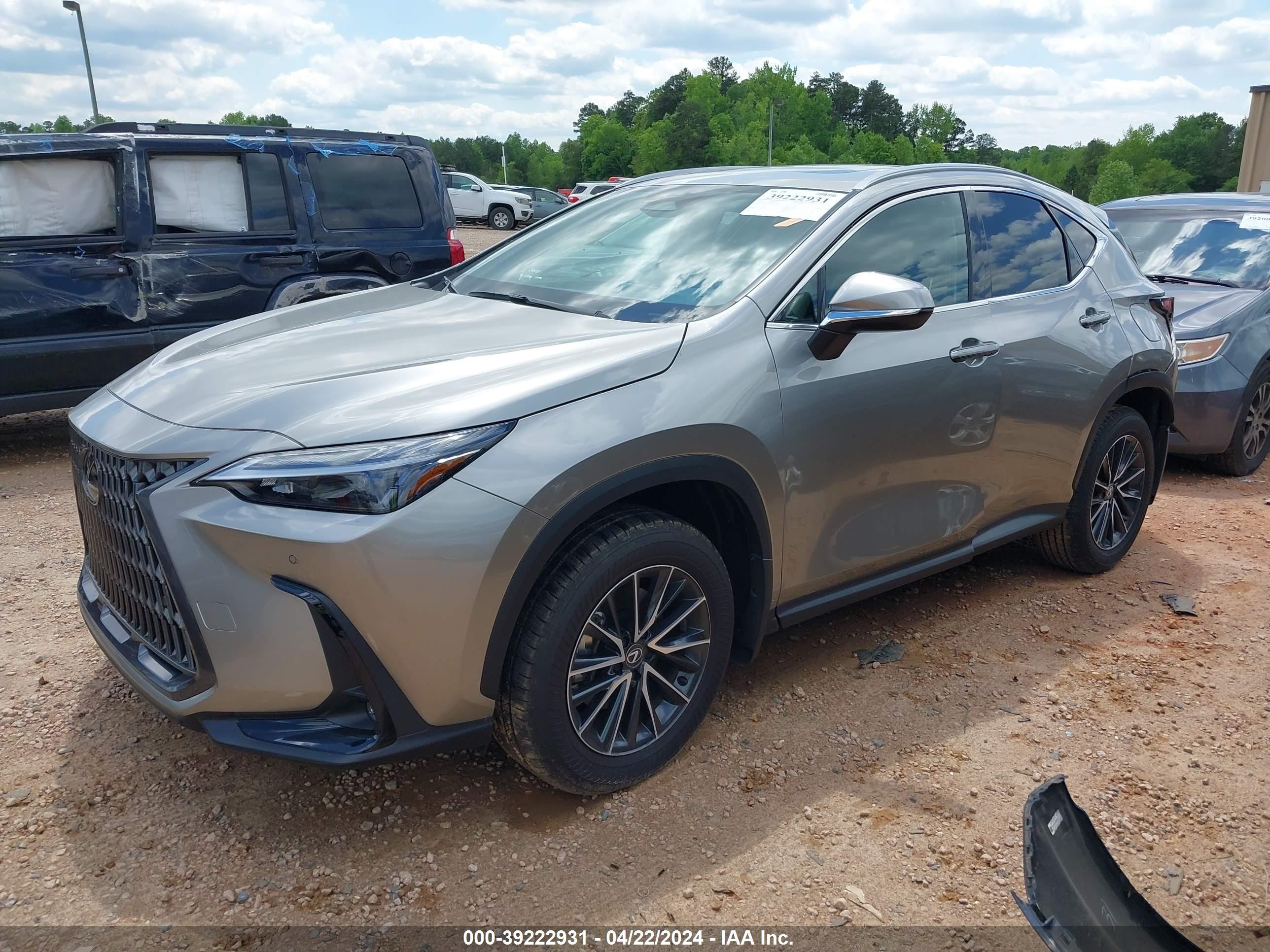 Photo 1 VIN: 2T2GGCEZ9RC050932 - LEXUS NX 