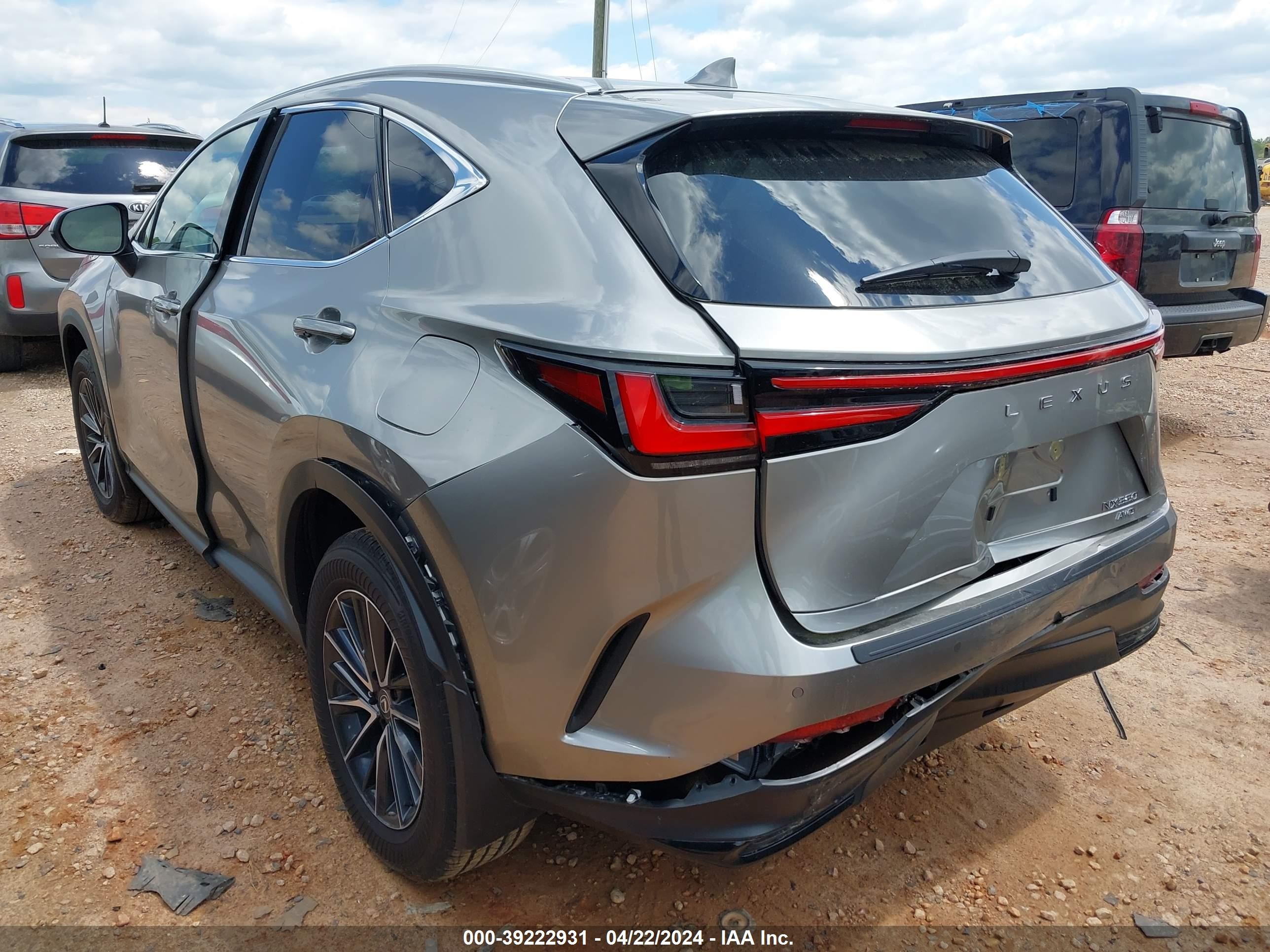 Photo 2 VIN: 2T2GGCEZ9RC050932 - LEXUS NX 