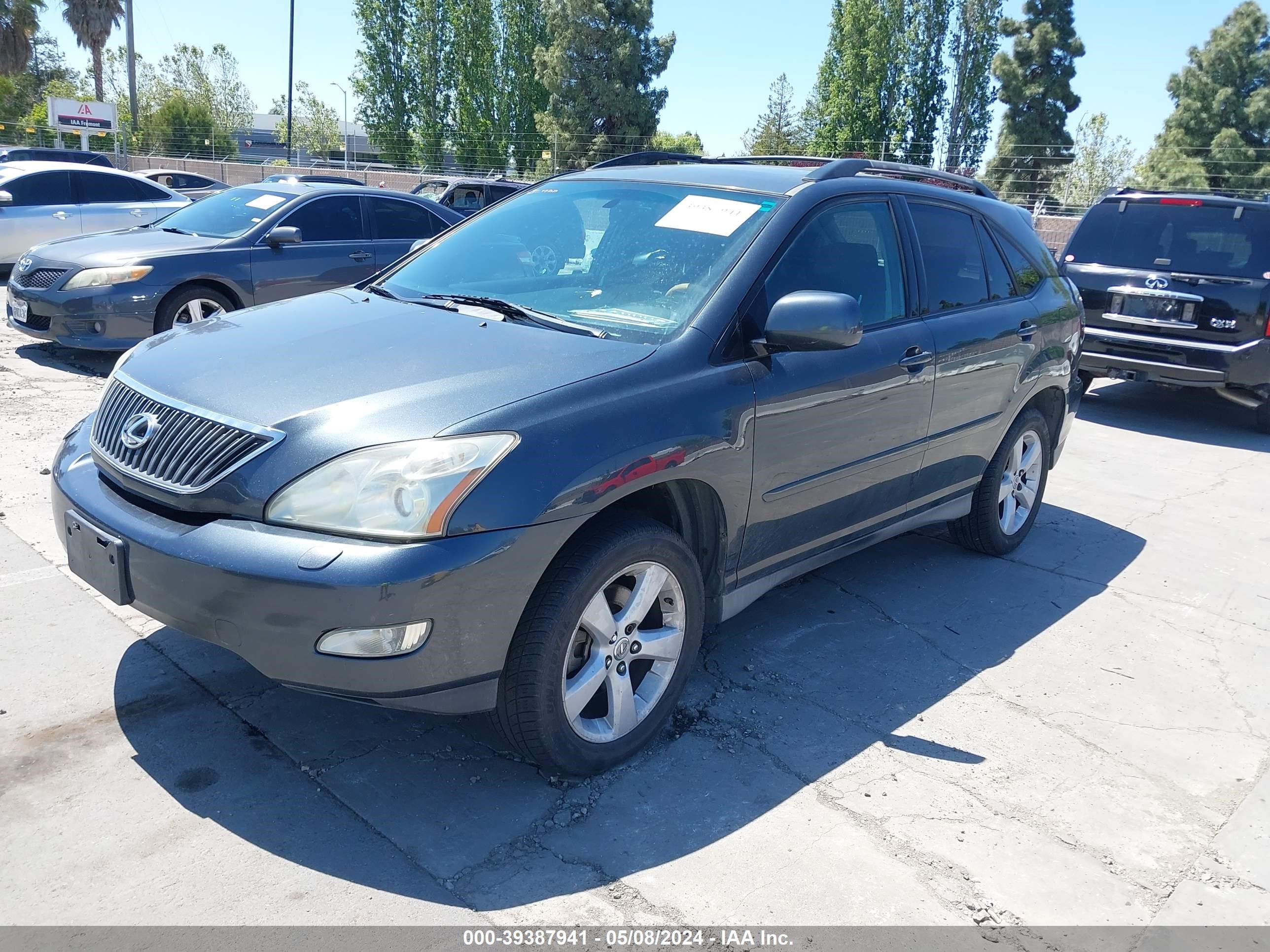 Photo 1 VIN: 2T2GK31U07C021664 - LEXUS RX 