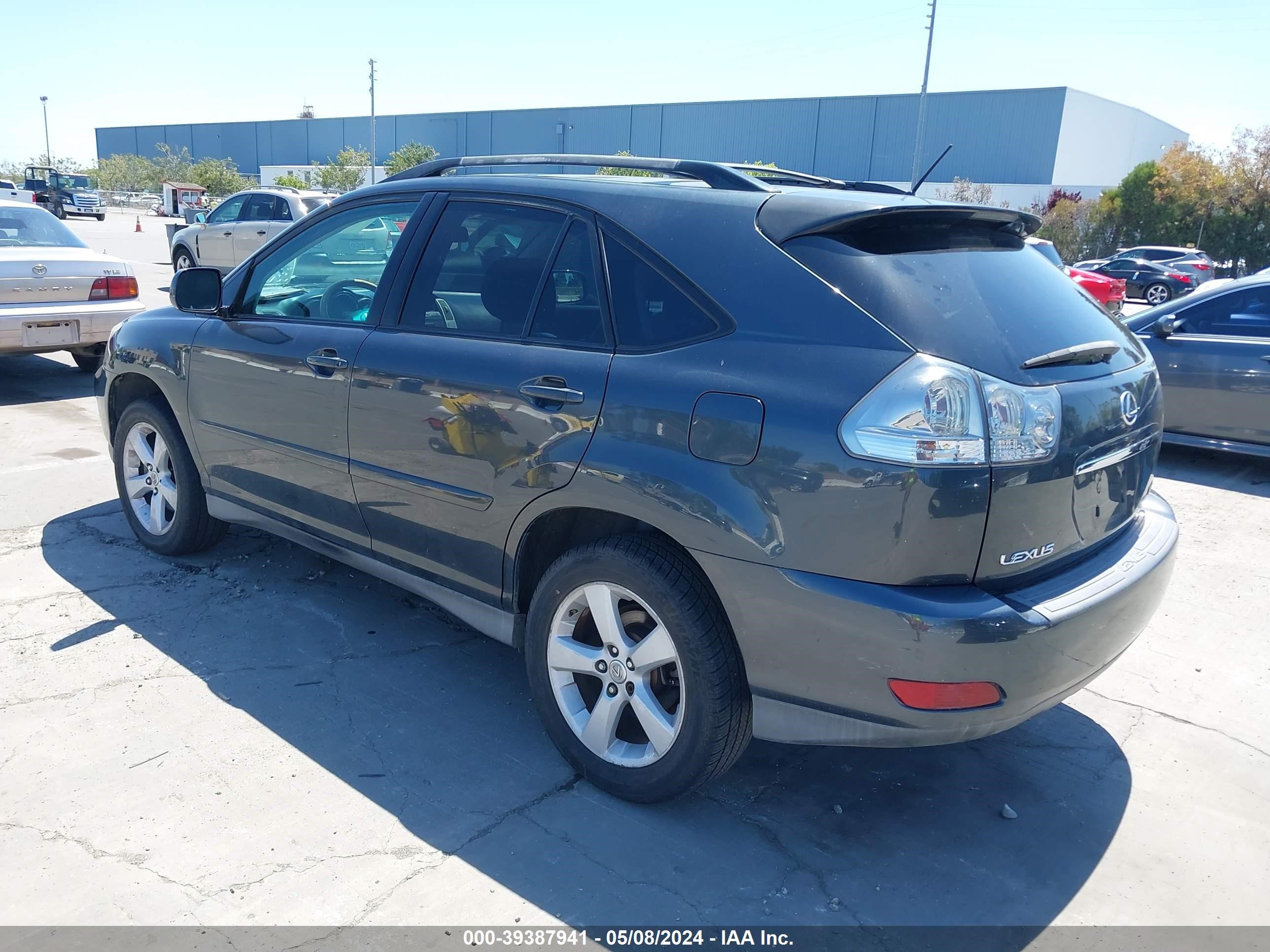 Photo 2 VIN: 2T2GK31U07C021664 - LEXUS RX 