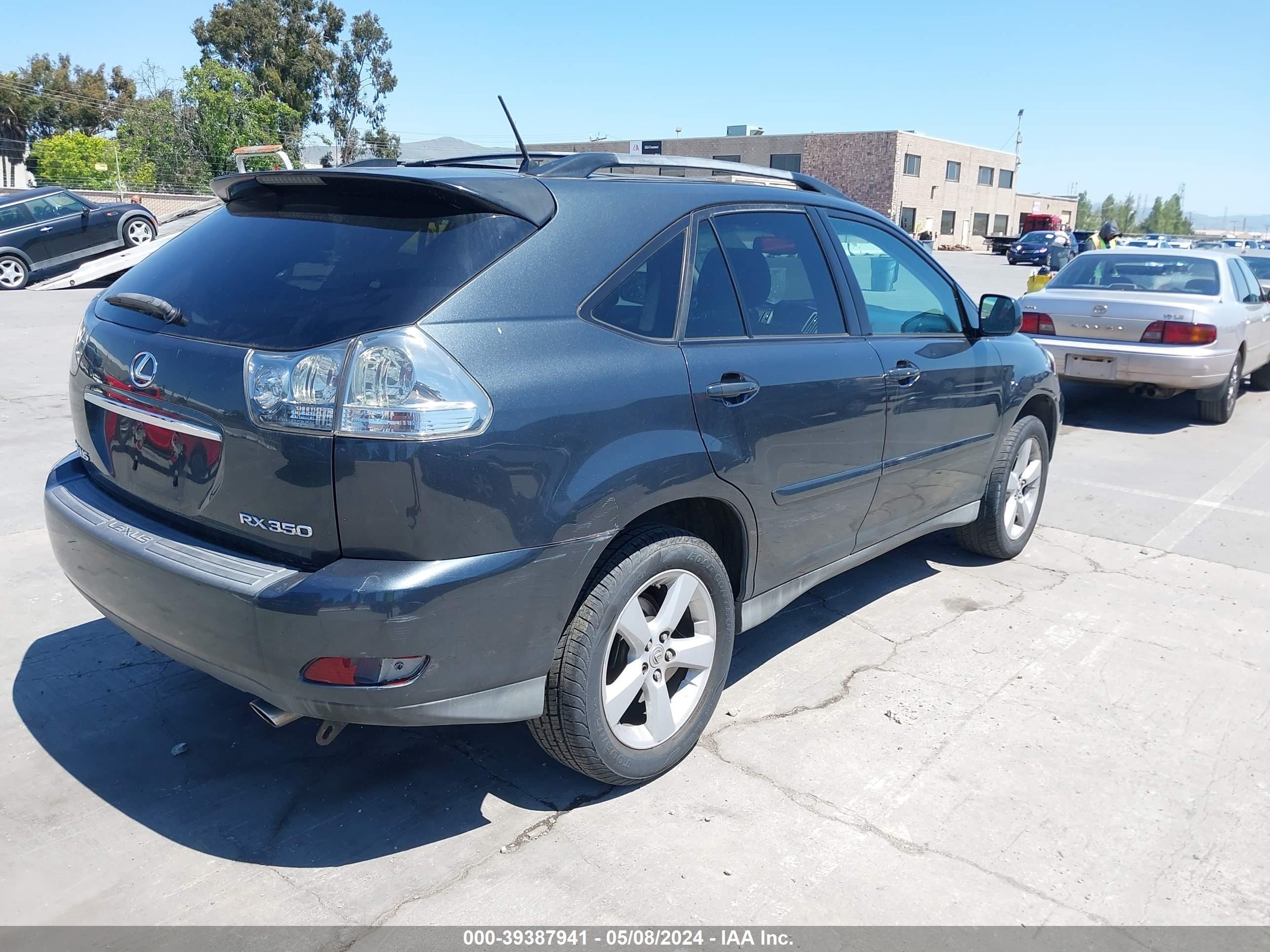 Photo 3 VIN: 2T2GK31U07C021664 - LEXUS RX 