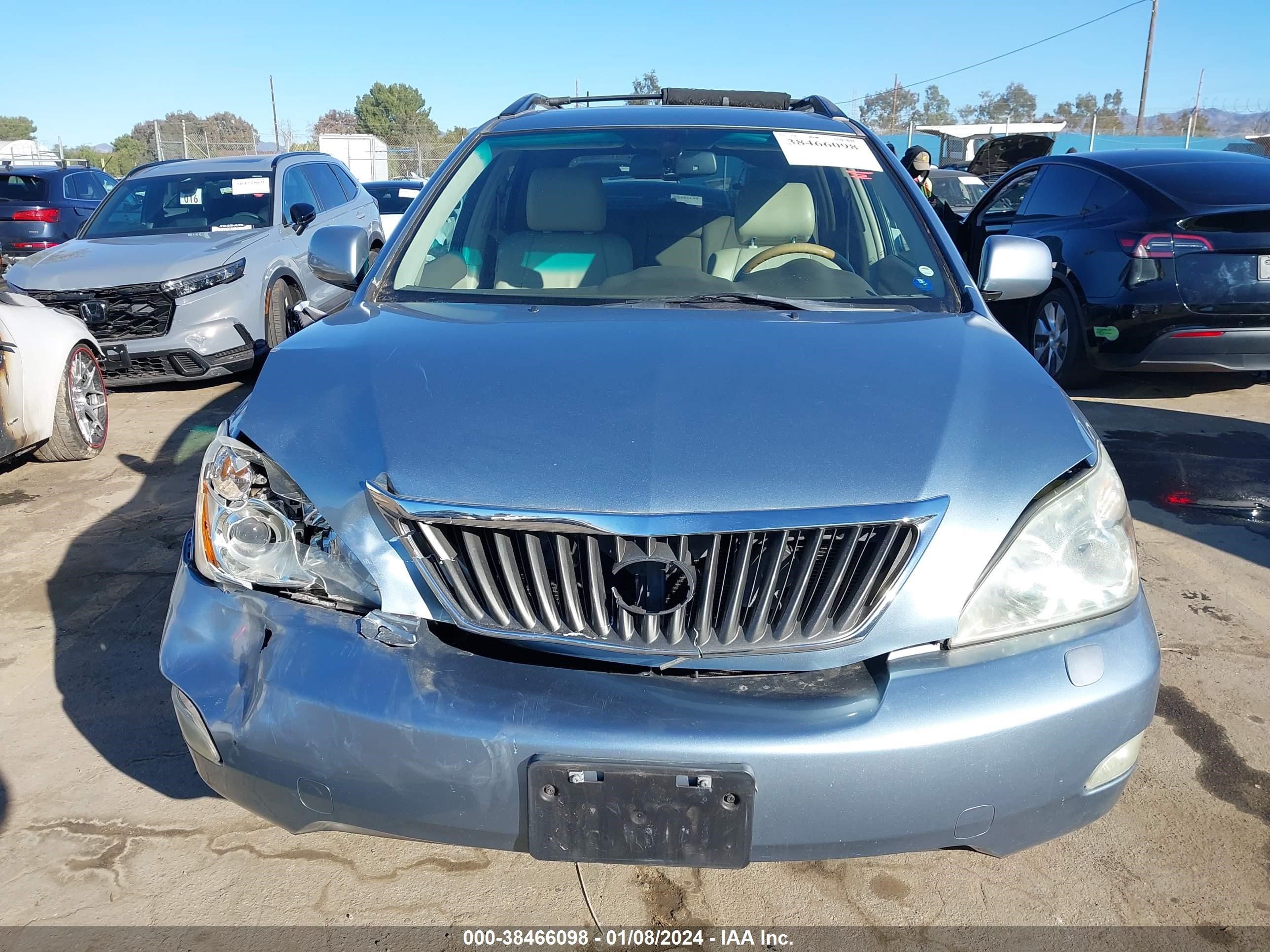 Photo 11 VIN: 2T2GK31U08C049076 - LEXUS RX 