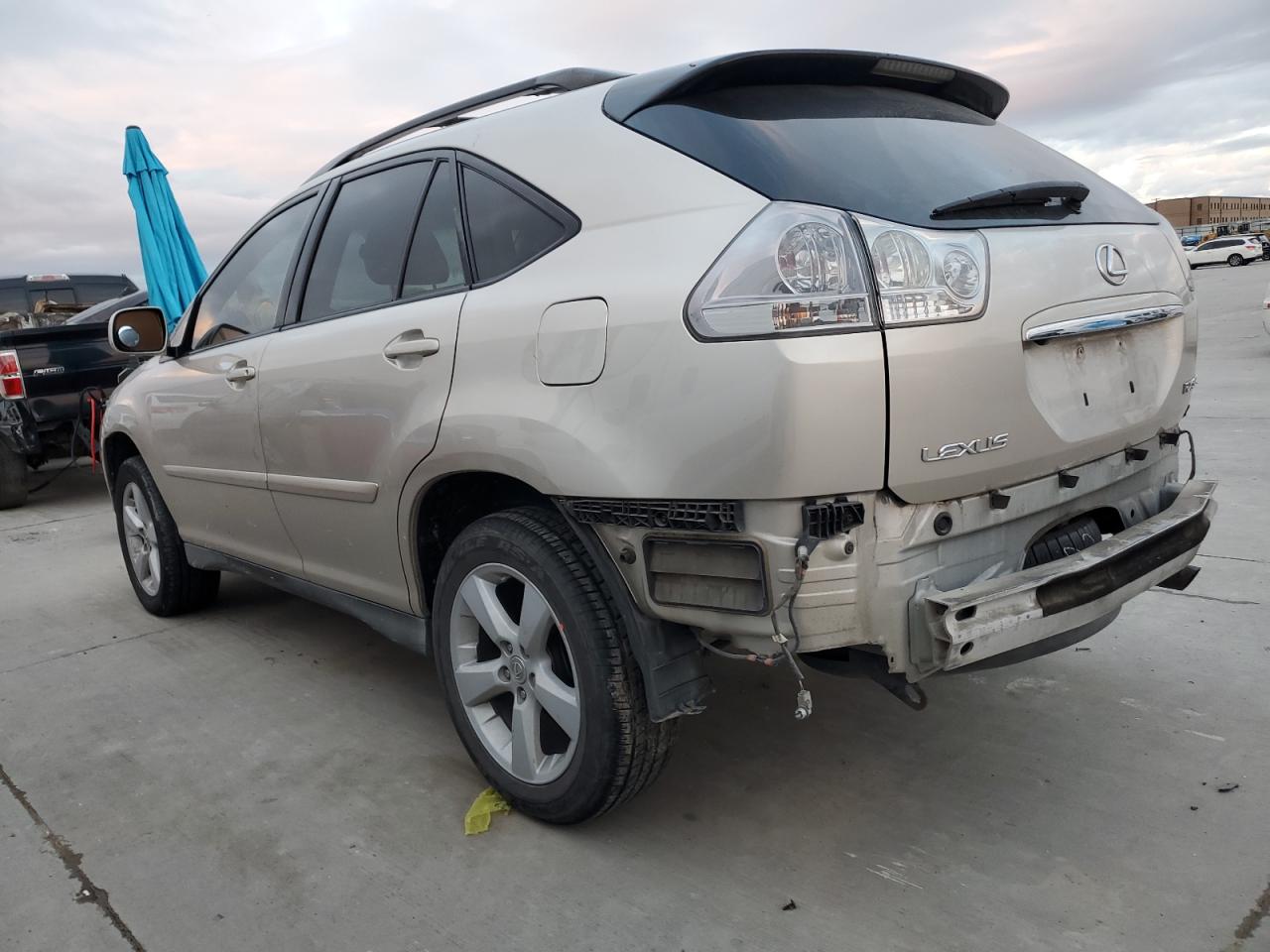 Photo 1 VIN: 2T2GK31U17C001567 - LEXUS RX 