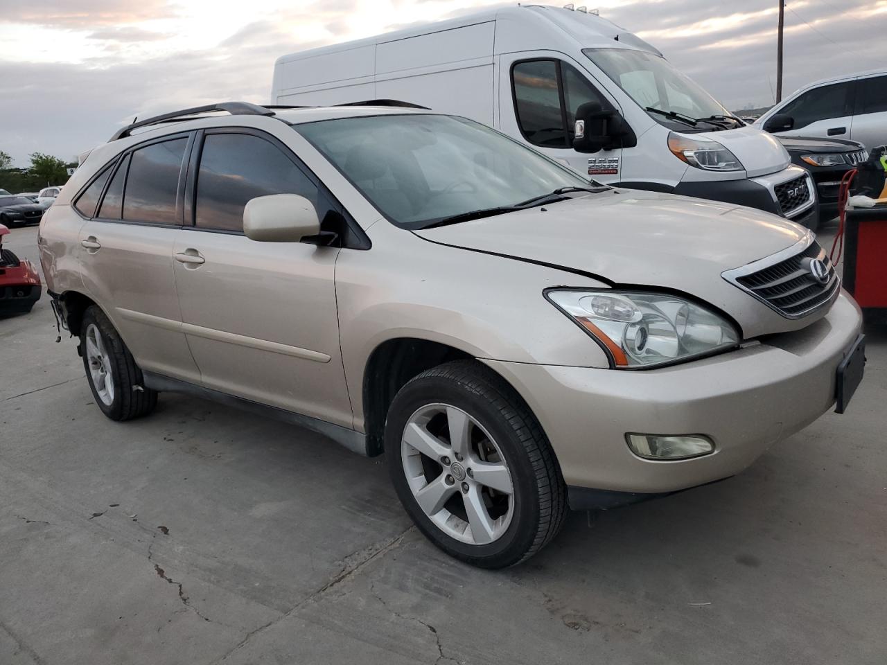 Photo 3 VIN: 2T2GK31U17C001567 - LEXUS RX 