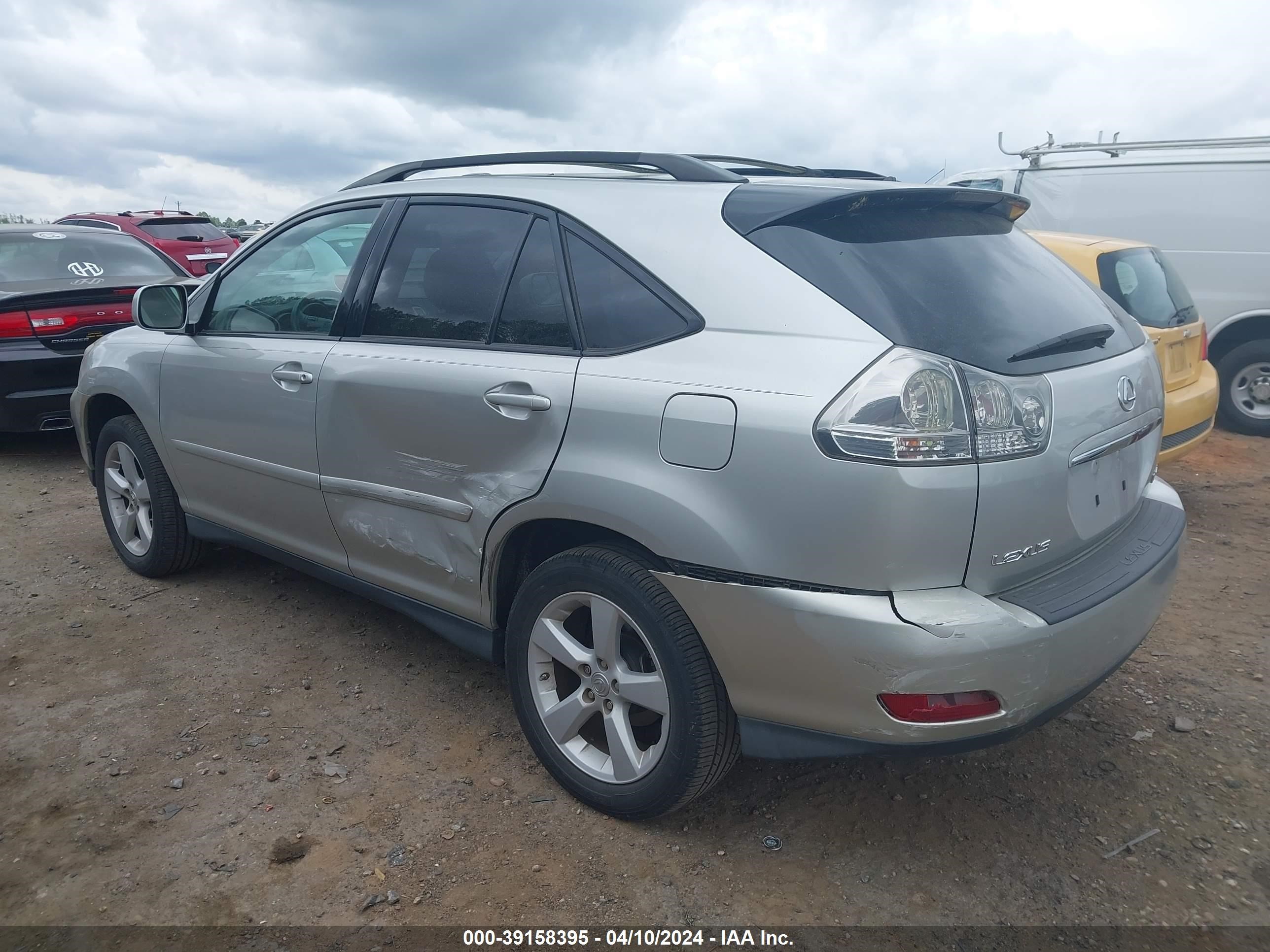 Photo 2 VIN: 2T2GK31U17C012309 - LEXUS RX 