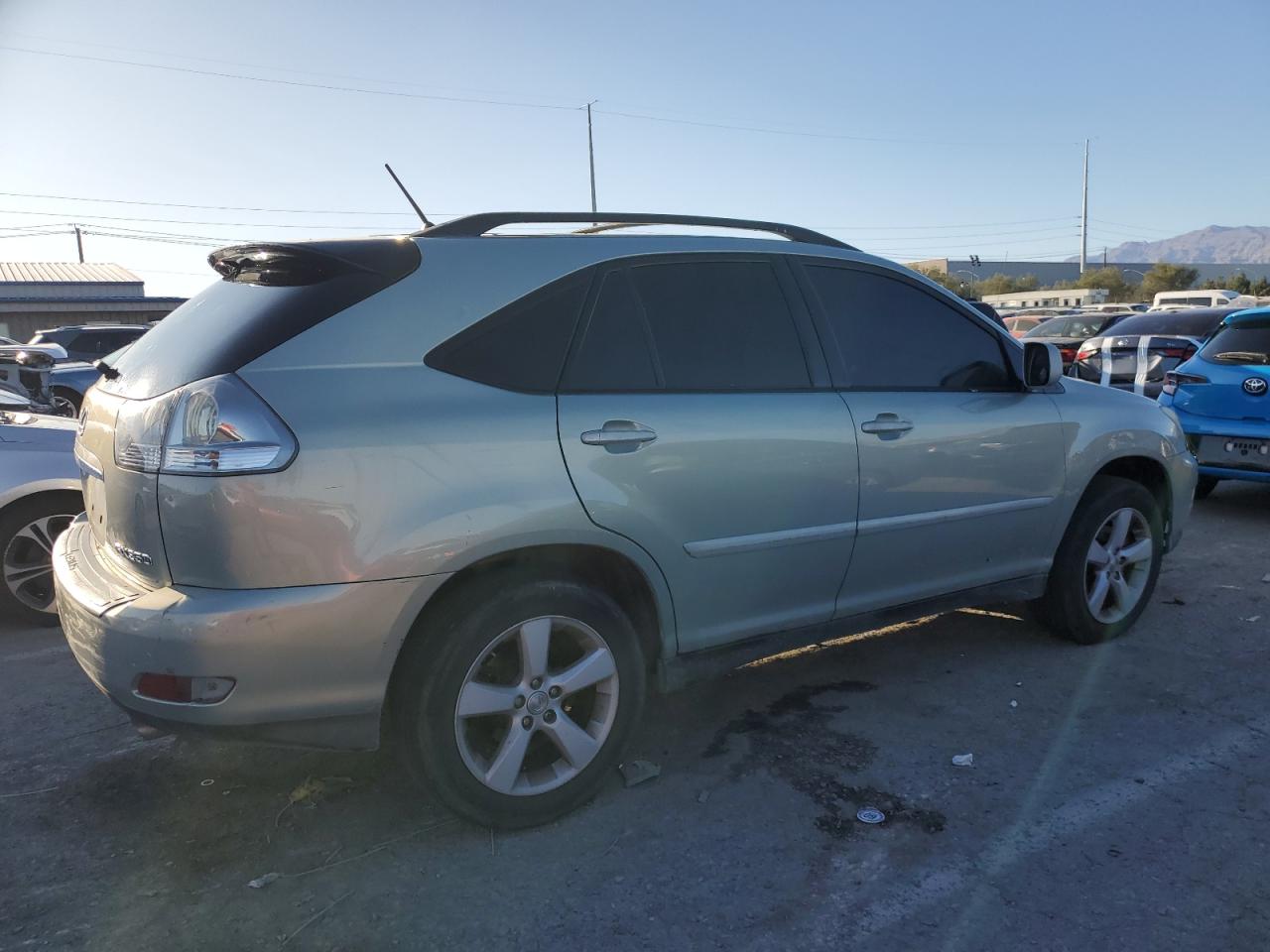 Photo 2 VIN: 2T2GK31U17C014044 - LEXUS RX 