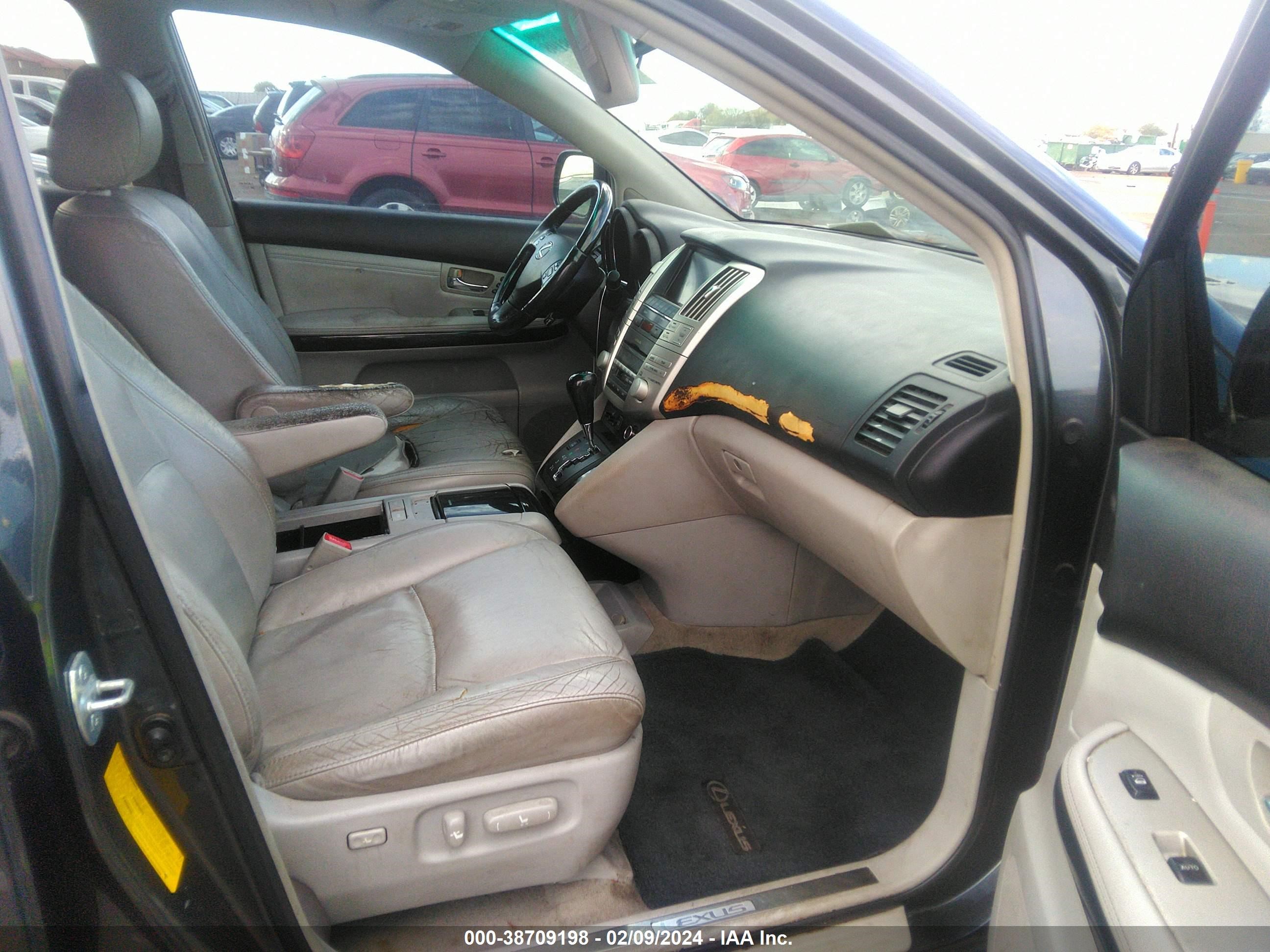 Photo 4 VIN: 2T2GK31U19C069371 - LEXUS RX 