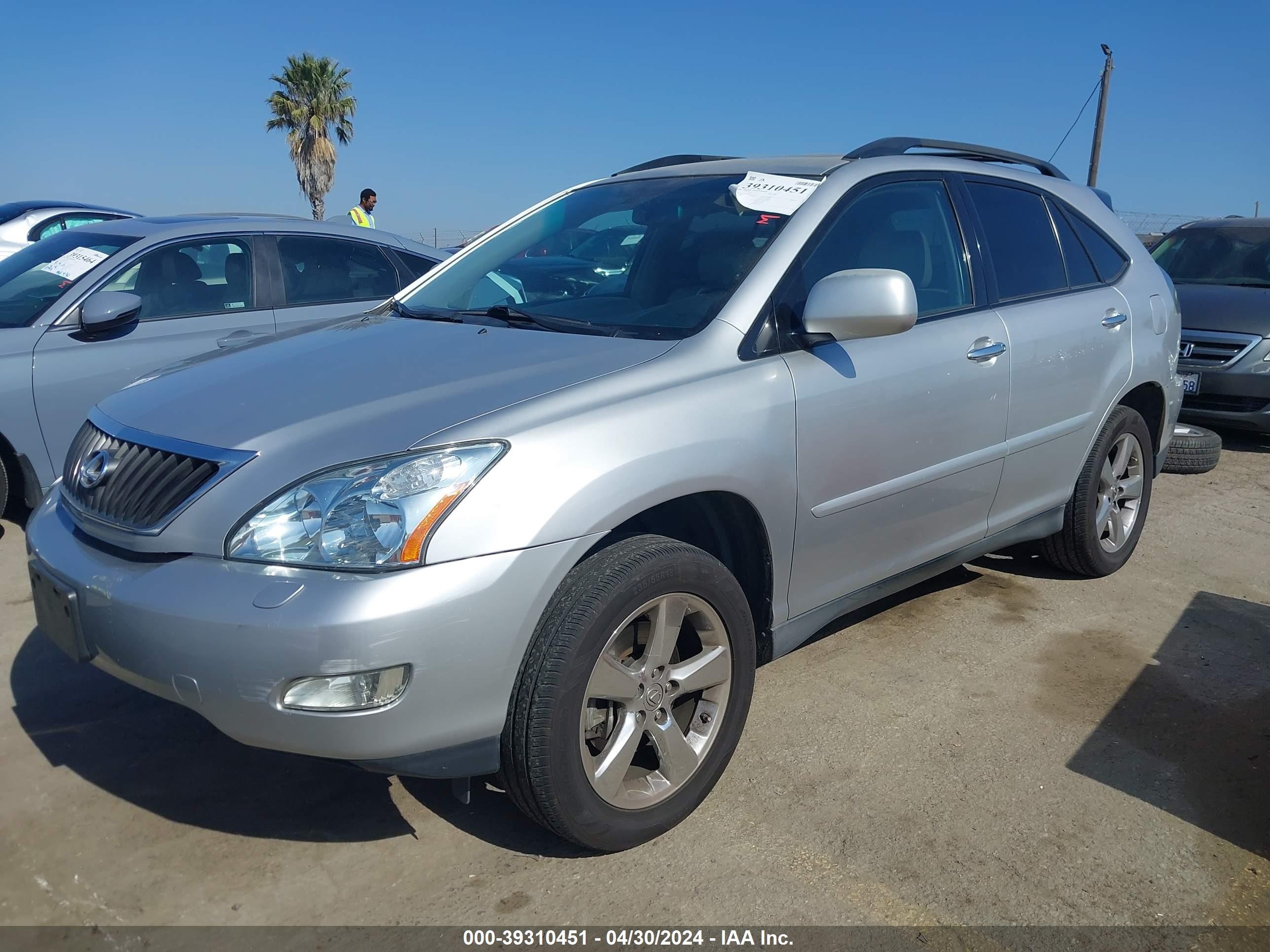 Photo 1 VIN: 2T2GK31U19C079835 - LEXUS RX 