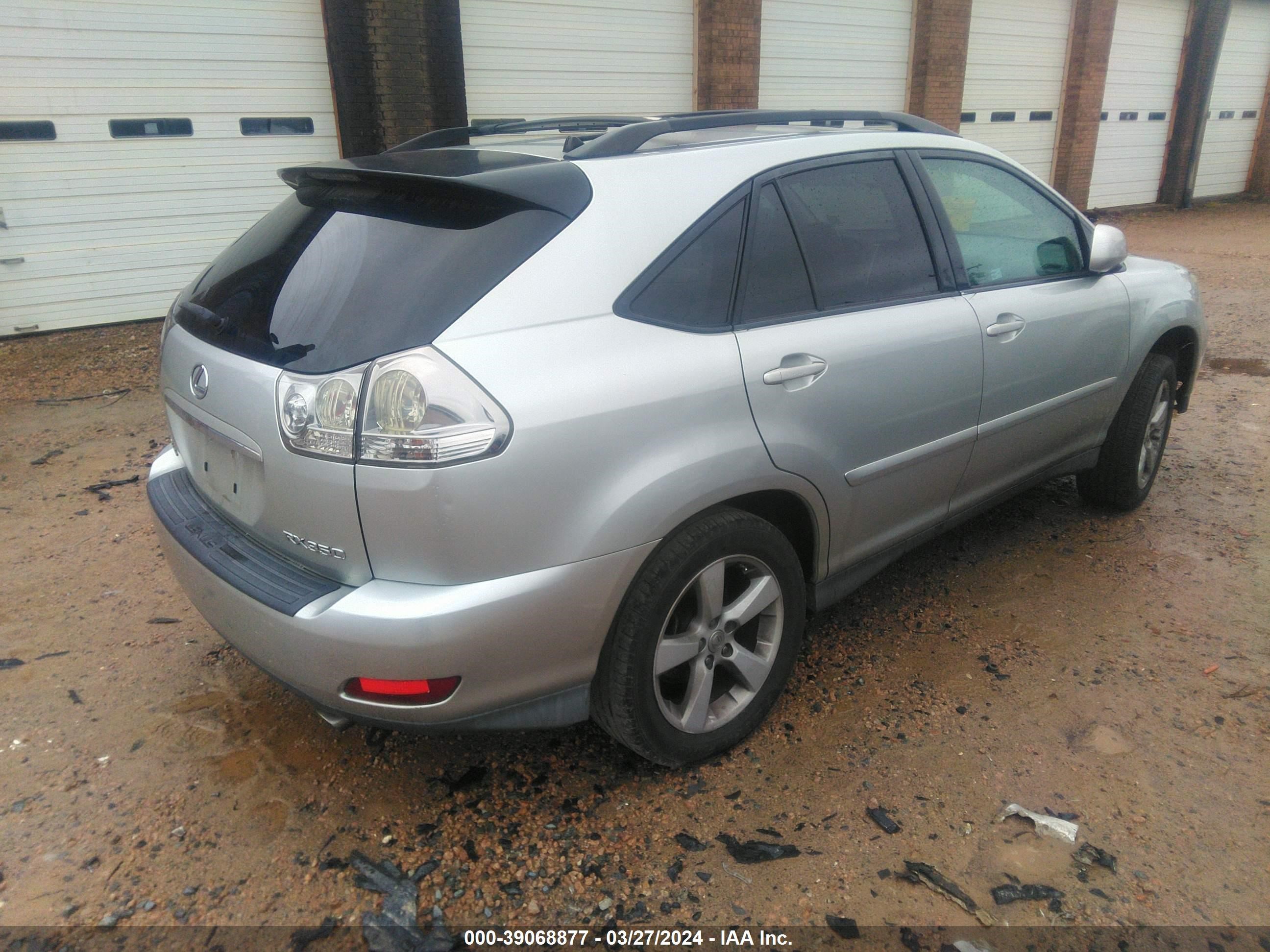 Photo 3 VIN: 2T2GK31U27C003277 - LEXUS RX 