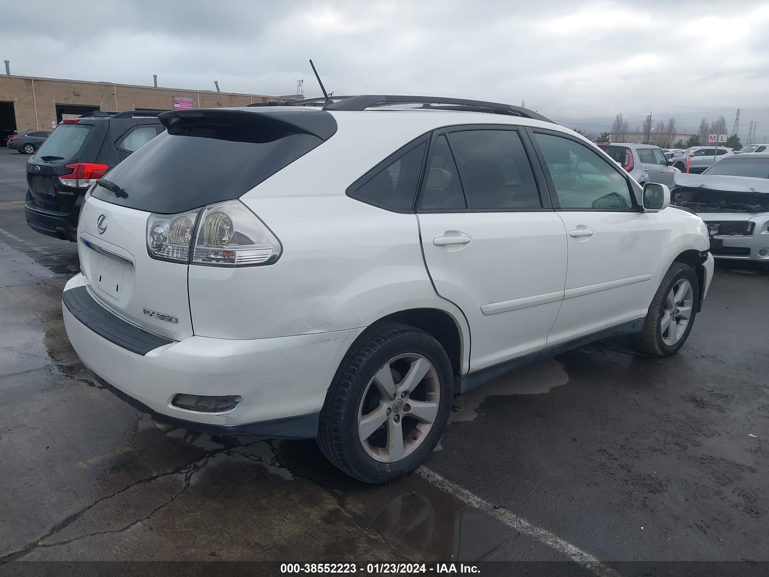 Photo 4 VIN: 2T2GK31U27C003652 - LEXUS RX 