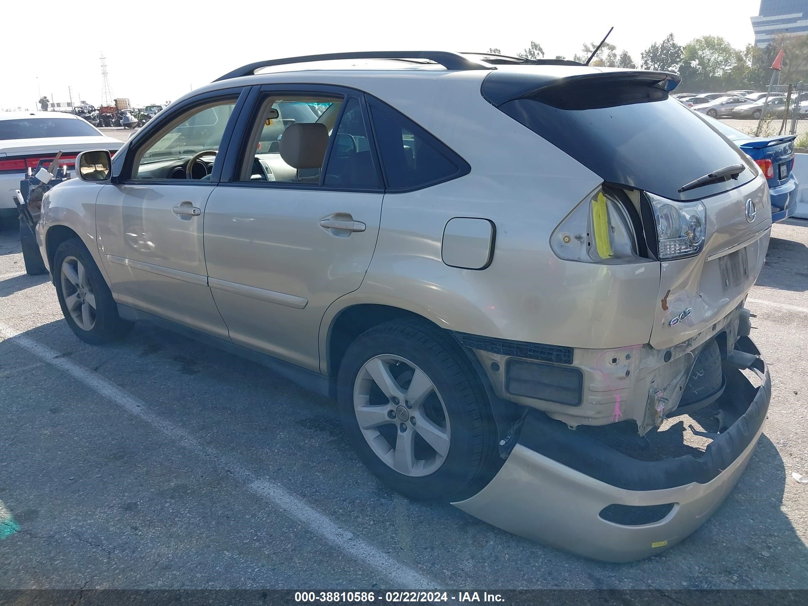 Photo 2 VIN: 2T2GK31U27C007152 - LEXUS RX 