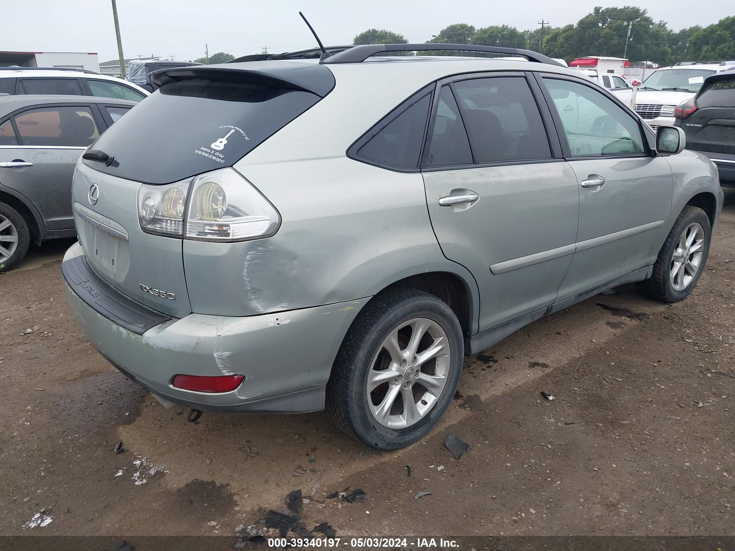 Photo 3 VIN: 2T2GK31U28C035549 - LEXUS RX 