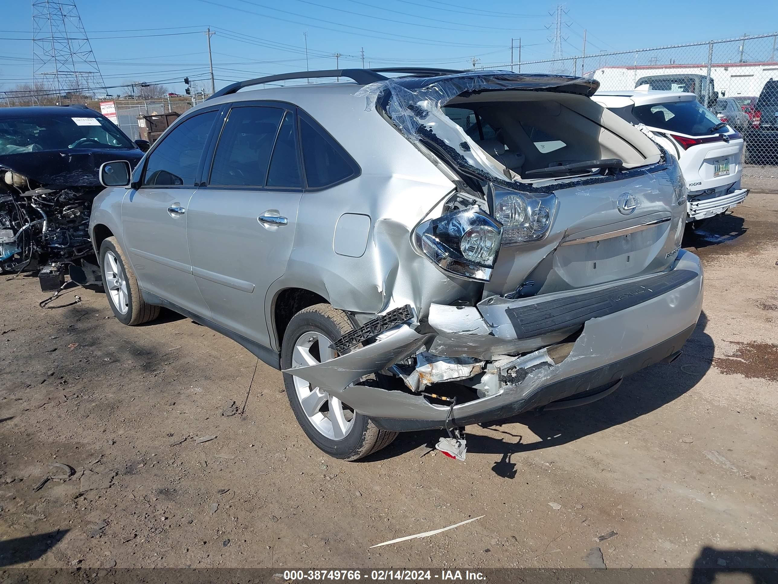 Photo 2 VIN: 2T2GK31U28C047040 - LEXUS RX 