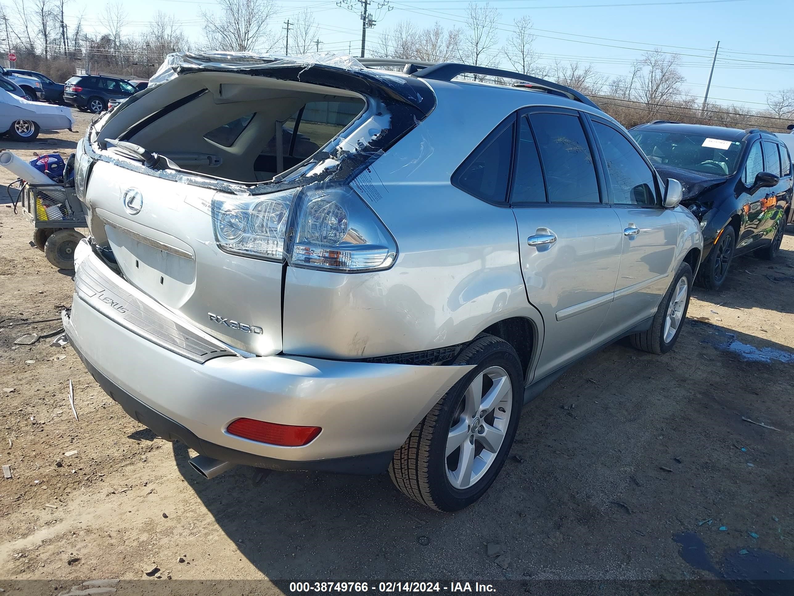 Photo 3 VIN: 2T2GK31U28C047040 - LEXUS RX 