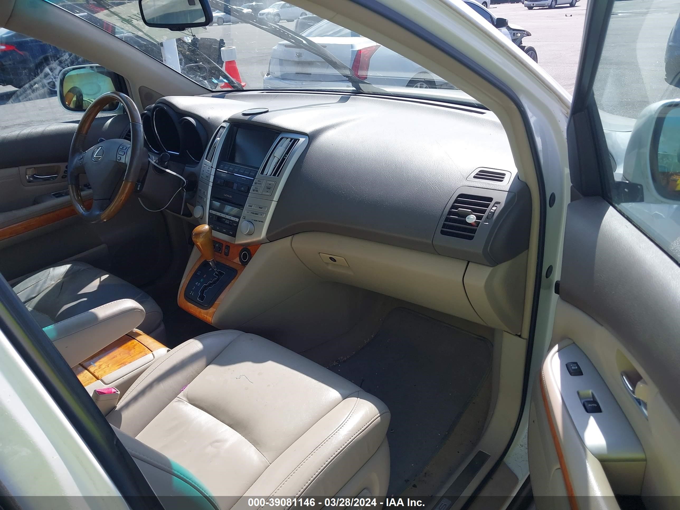 Photo 4 VIN: 2T2GK31U29C060095 - LEXUS RX 