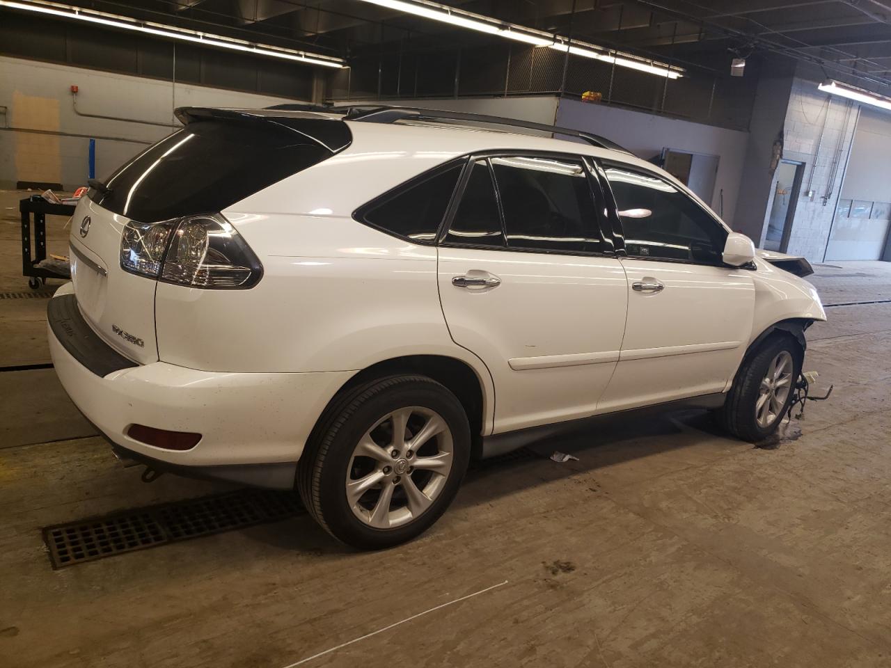 Photo 2 VIN: 2T2GK31U38C032031 - LEXUS RX 