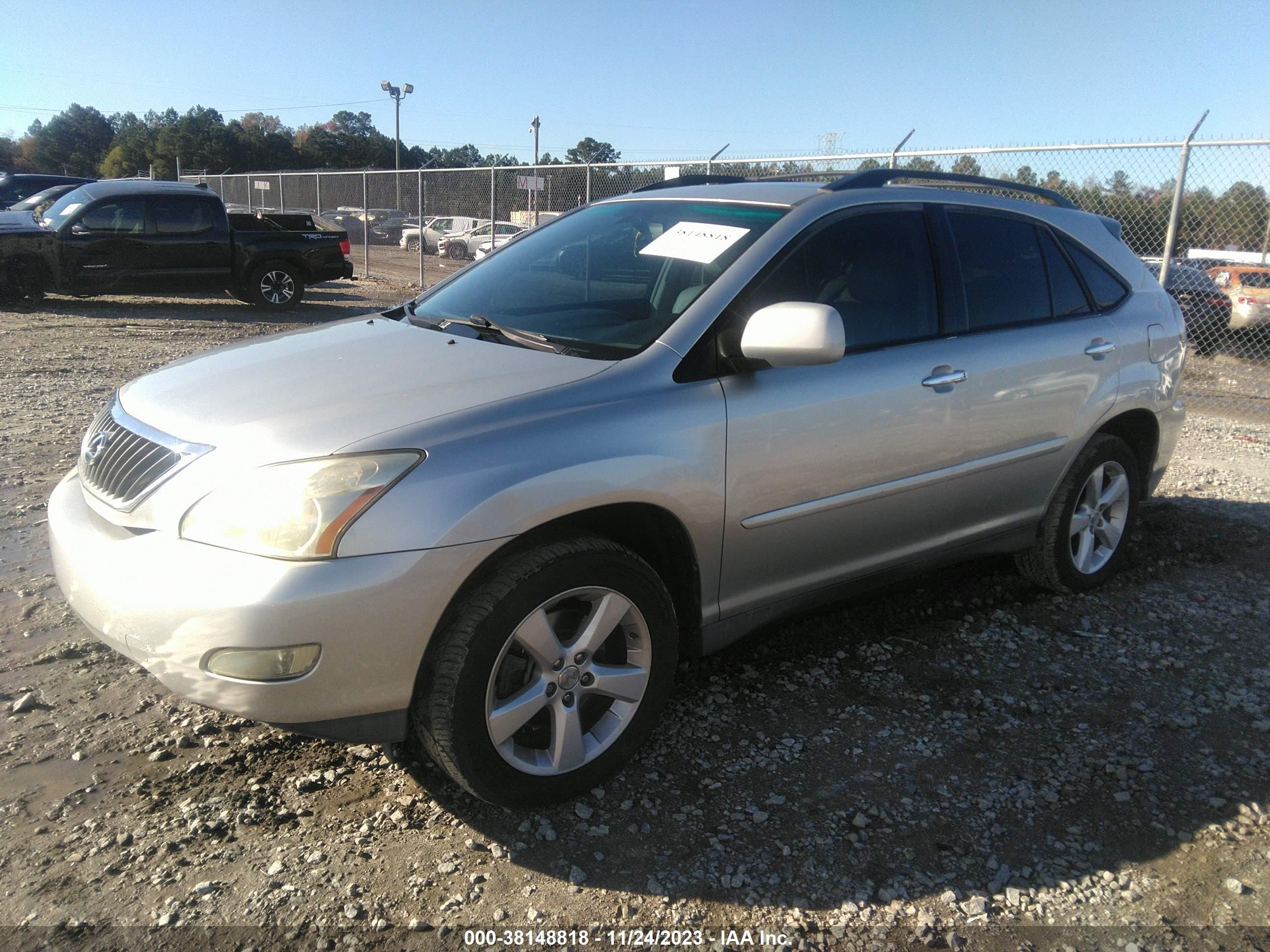 Photo 1 VIN: 2T2GK31U38C047385 - LEXUS RX 