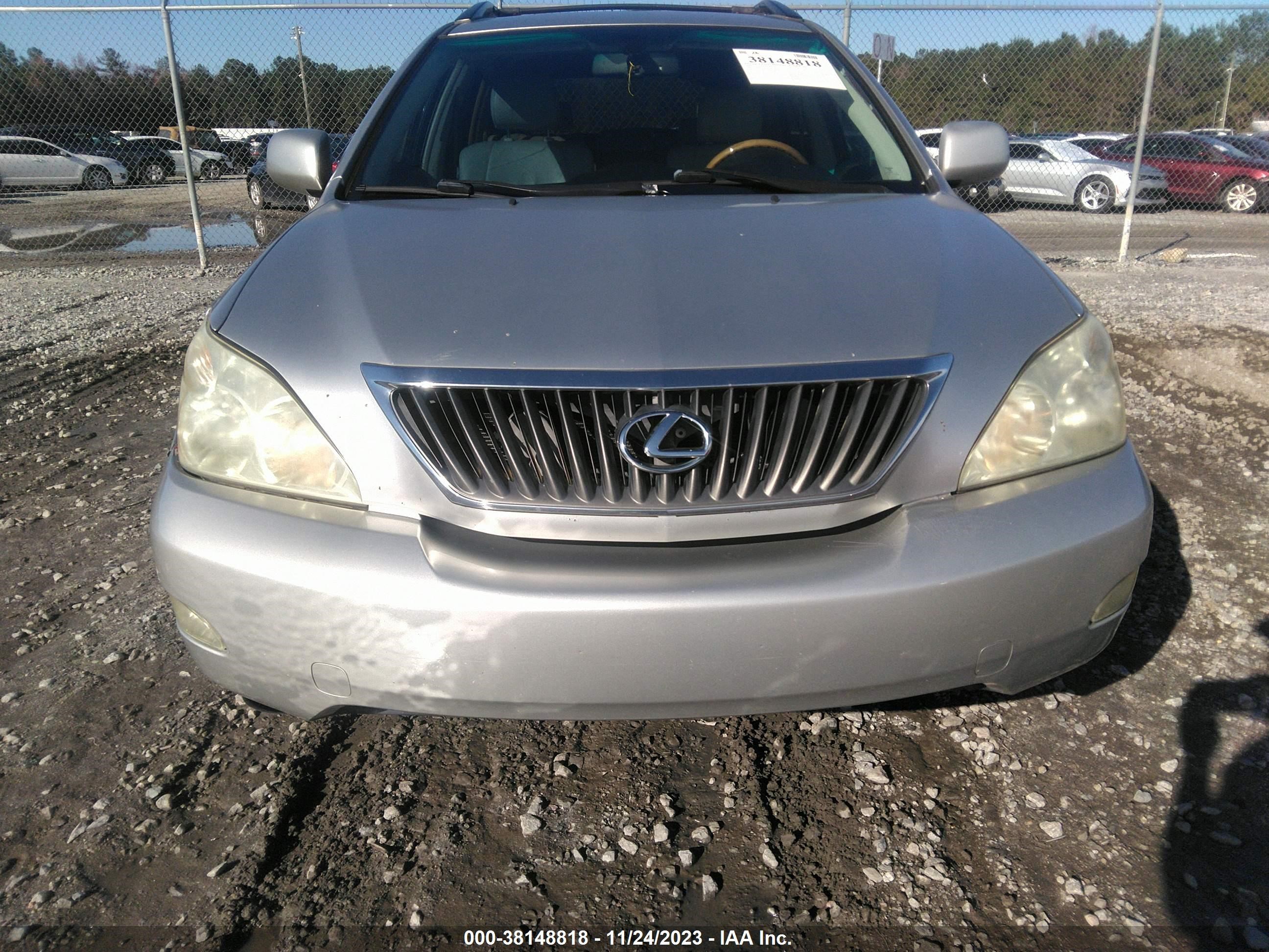 Photo 11 VIN: 2T2GK31U38C047385 - LEXUS RX 