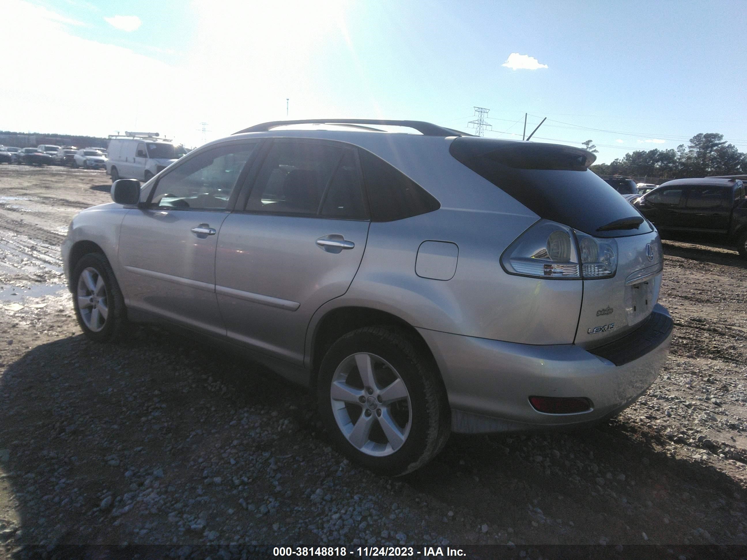 Photo 2 VIN: 2T2GK31U38C047385 - LEXUS RX 