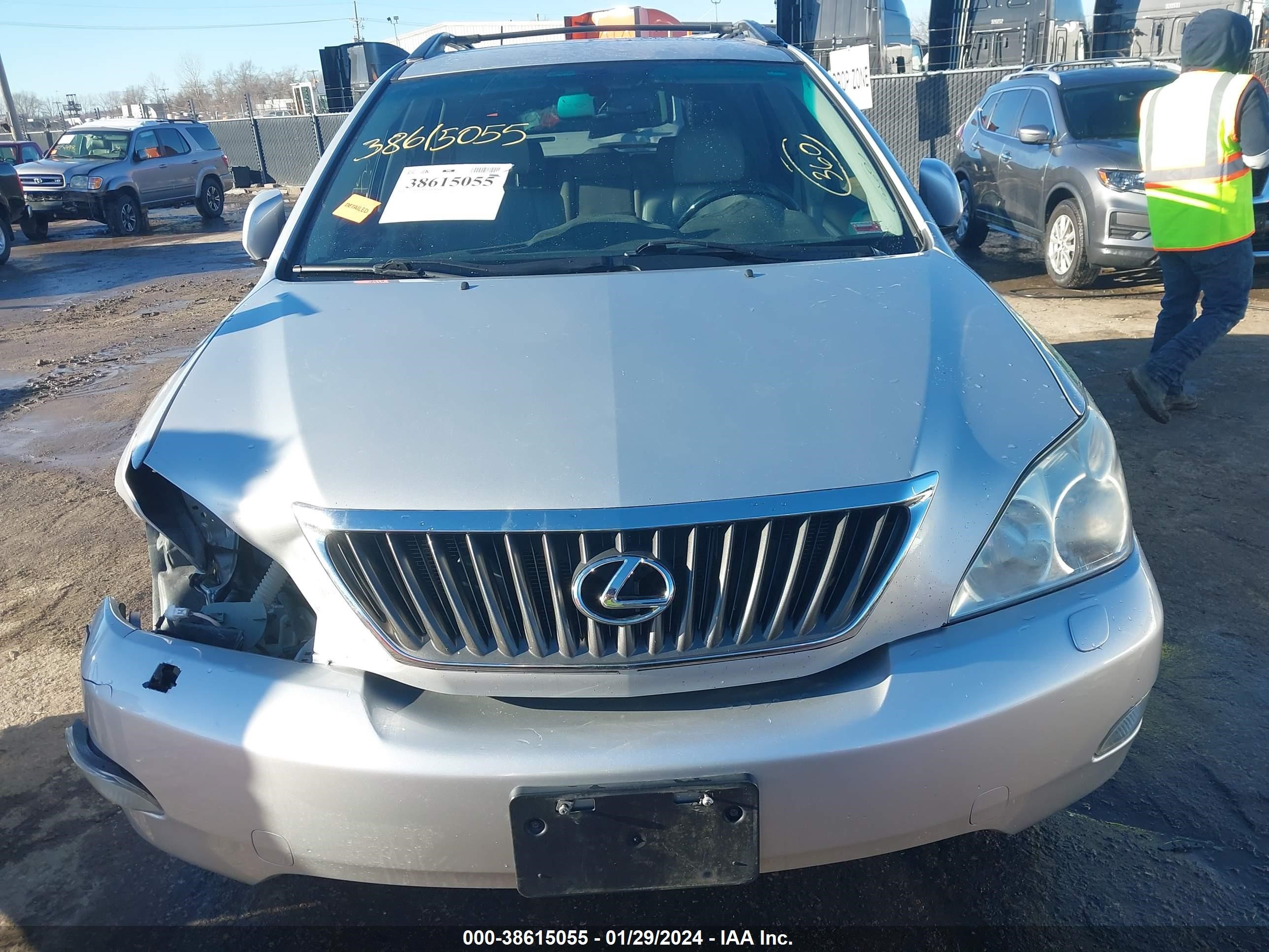 Photo 11 VIN: 2T2GK31U39C073633 - LEXUS RX 