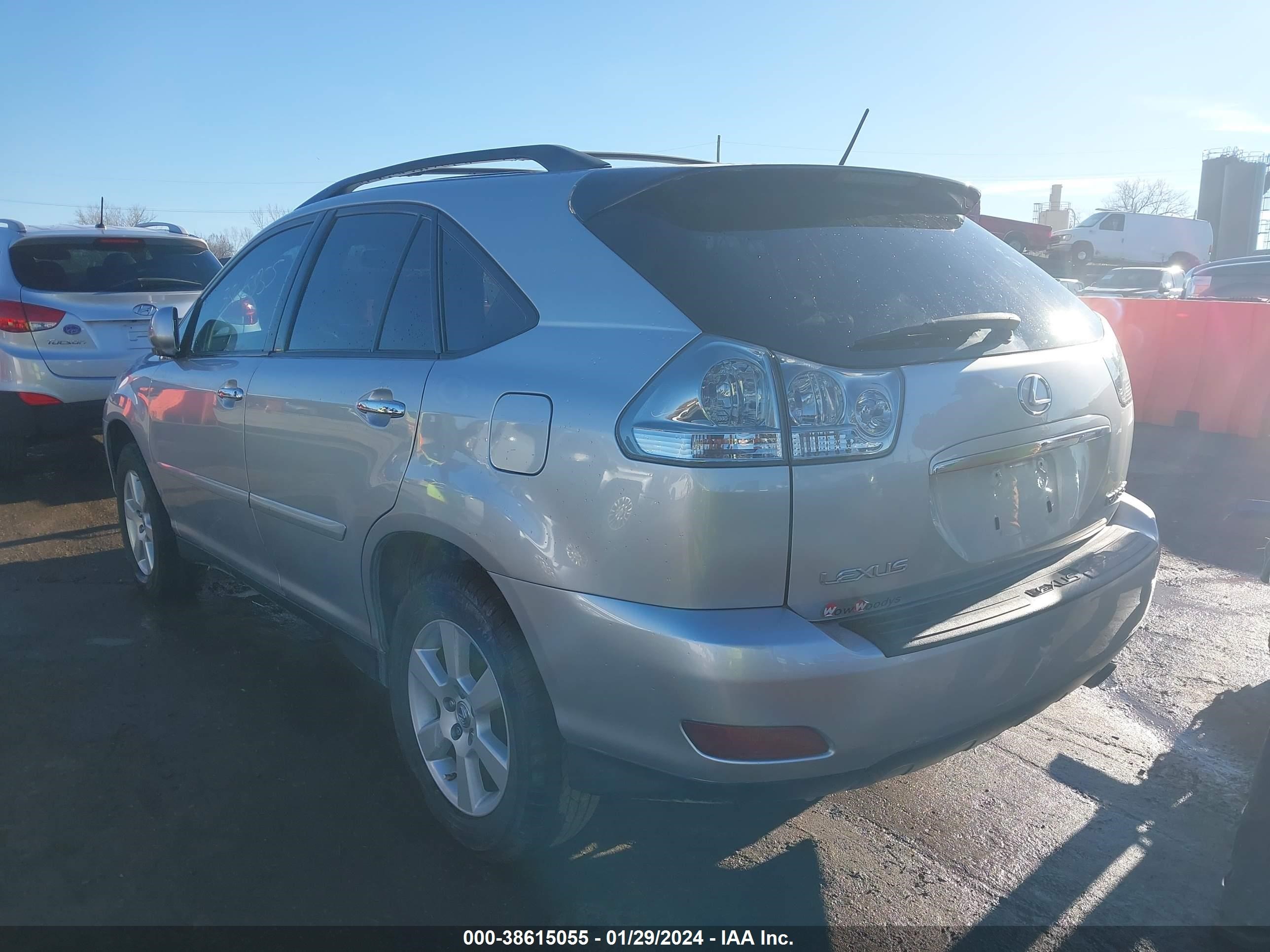 Photo 2 VIN: 2T2GK31U39C073633 - LEXUS RX 