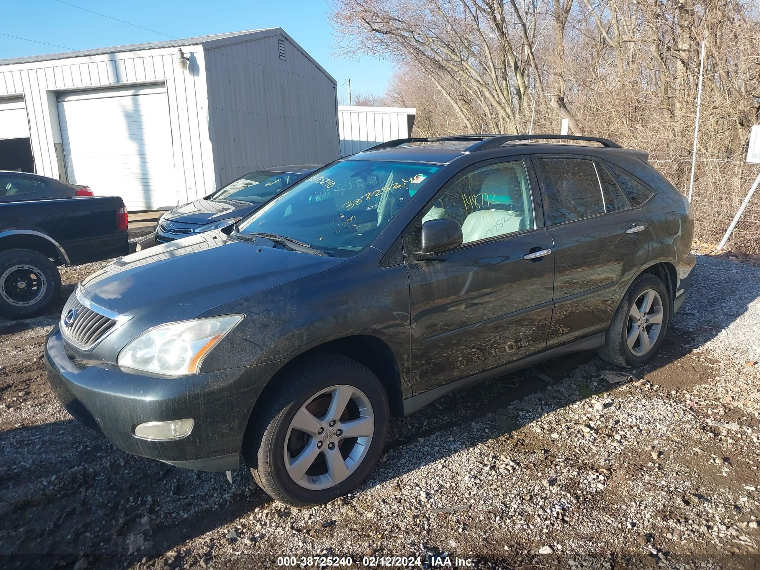 Photo 1 VIN: 2T2GK31U48C052112 - LEXUS RX 