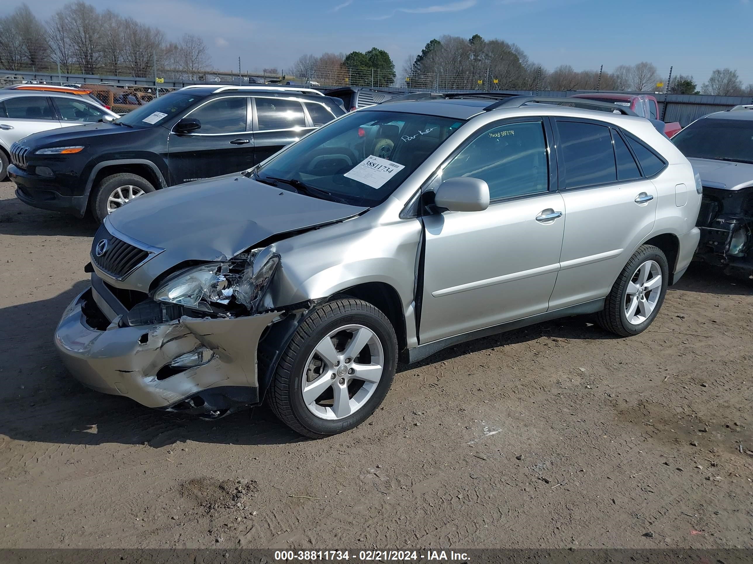 Photo 1 VIN: 2T2GK31U58C029017 - LEXUS RX 