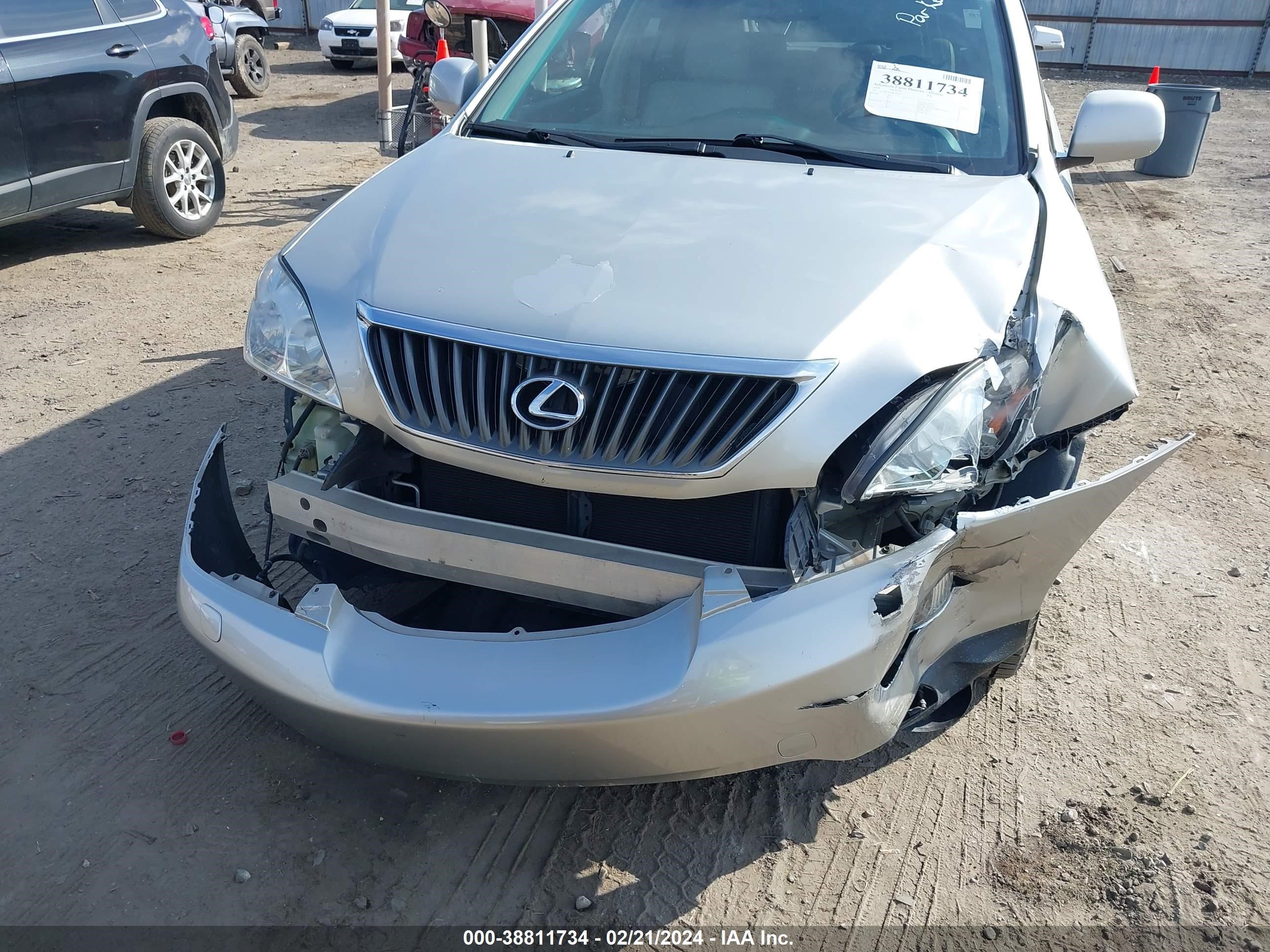 Photo 5 VIN: 2T2GK31U58C029017 - LEXUS RX 