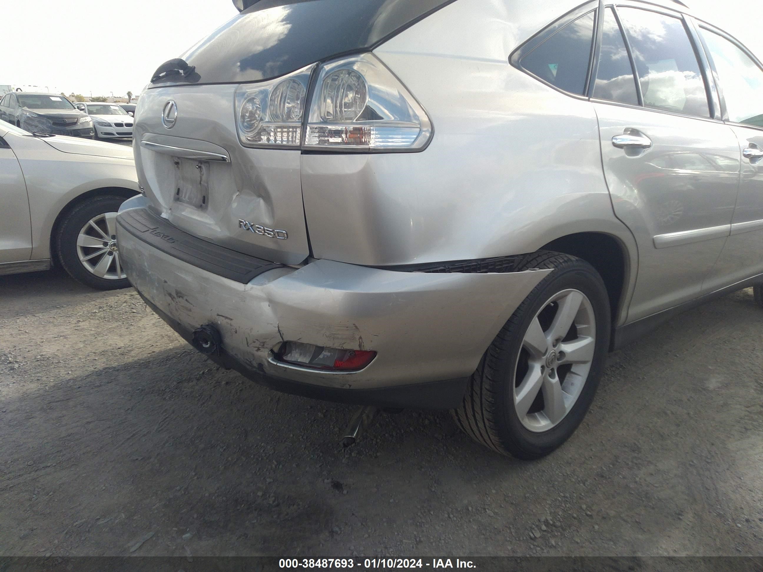 Photo 5 VIN: 2T2GK31U58C040633 - LEXUS RX 