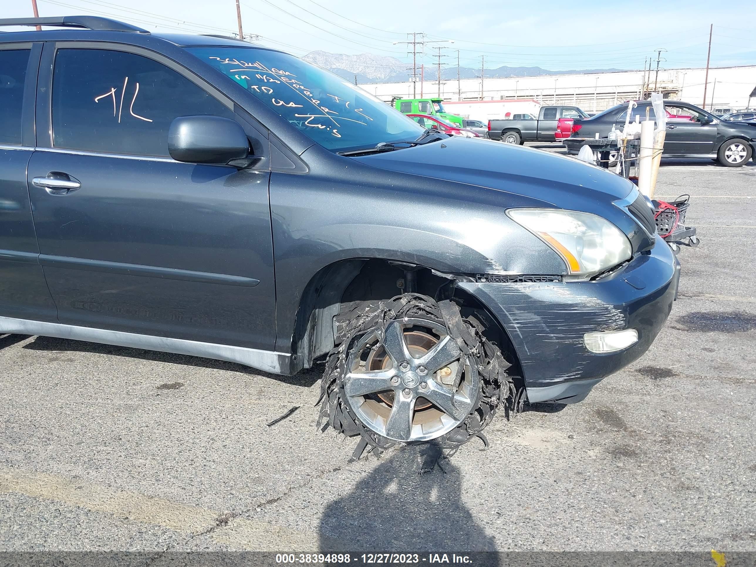 Photo 5 VIN: 2T2GK31U58C050885 - LEXUS RX 