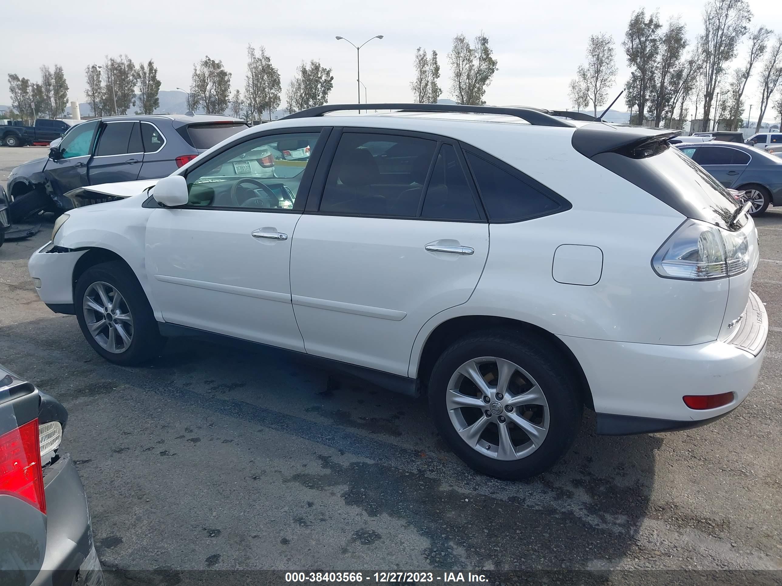 Photo 13 VIN: 2T2GK31U58C055827 - LEXUS RX 