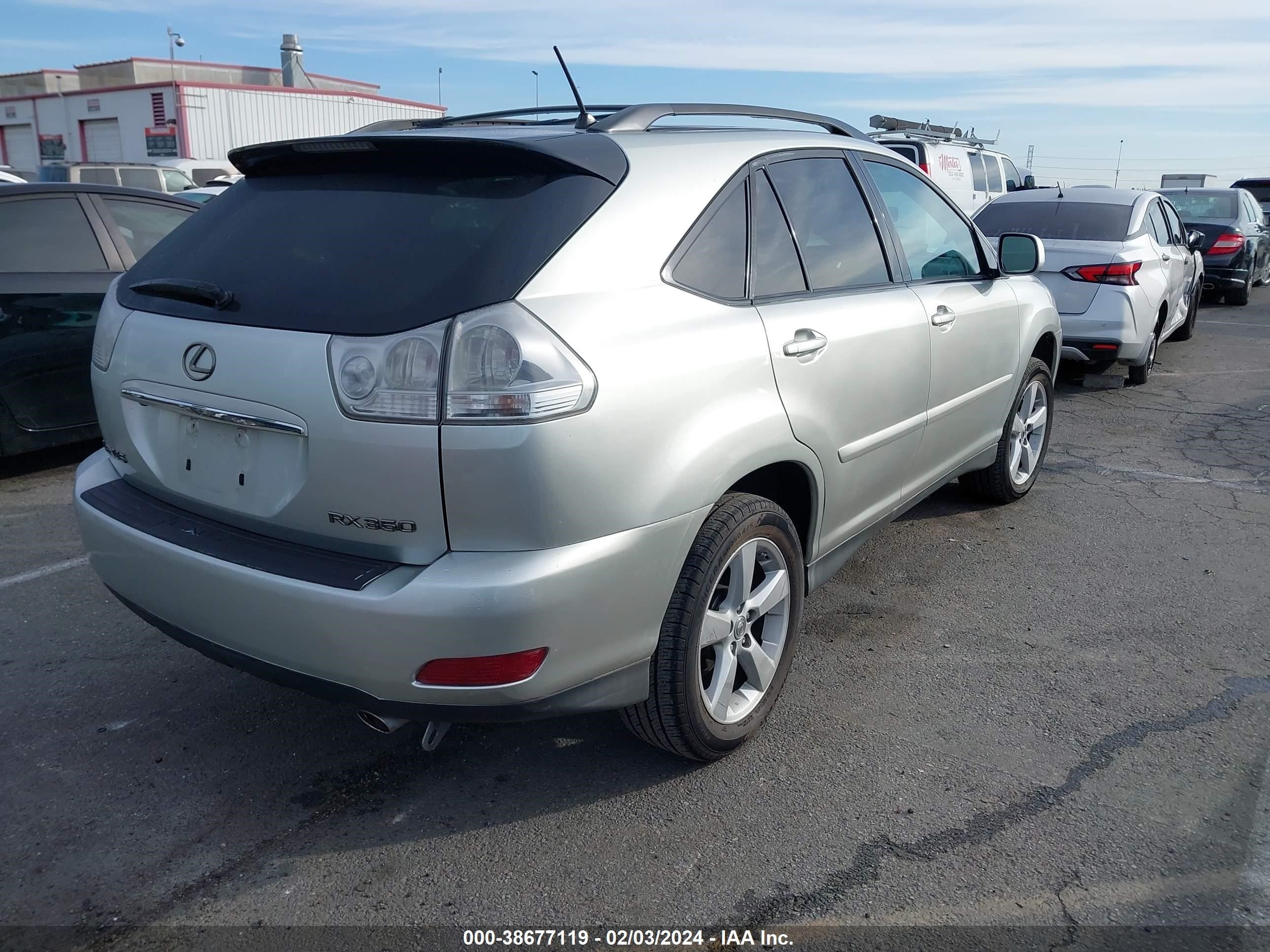 Photo 3 VIN: 2T2GK31U67C004142 - LEXUS RX 