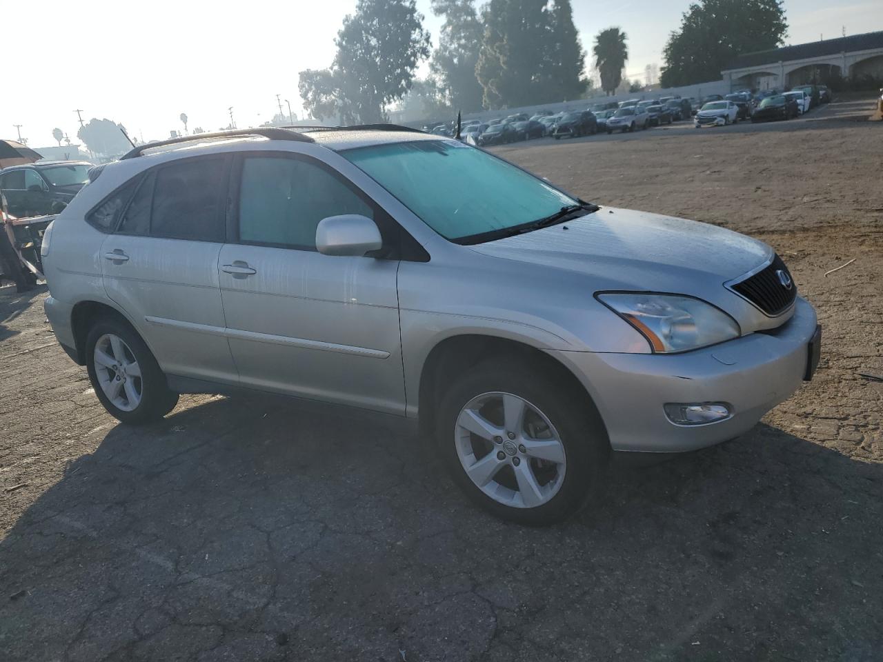 Photo 3 VIN: 2T2GK31U67C010006 - LEXUS RX 